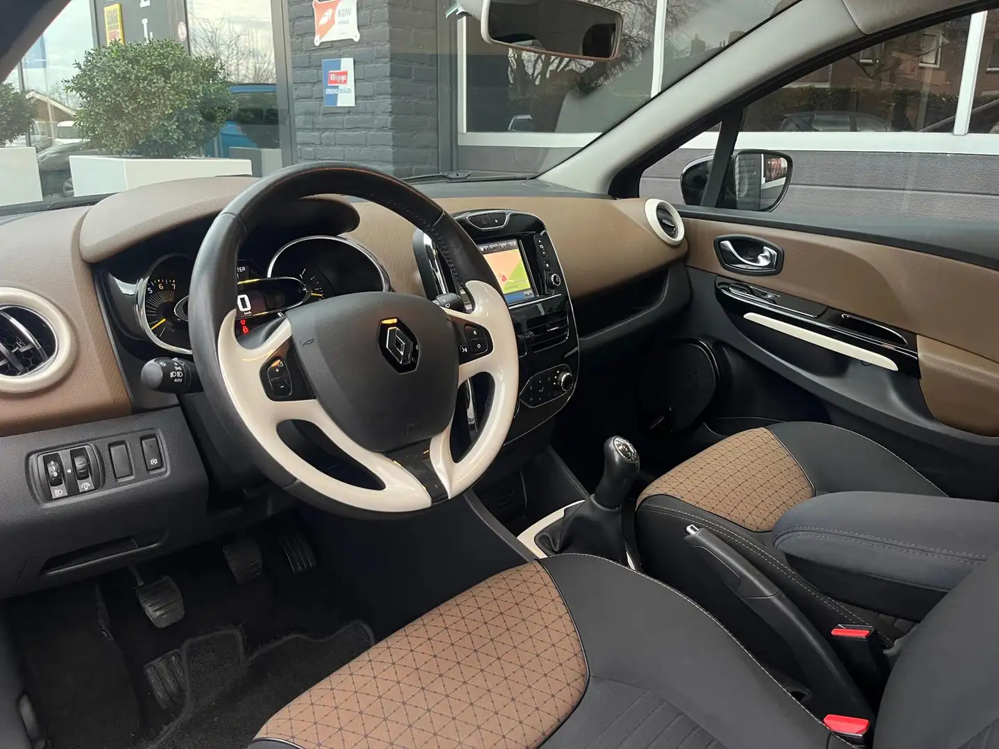 Renault Clio Estate Dynamique, Airco, Bluetooth, Cruise, Navi, Braun - 2