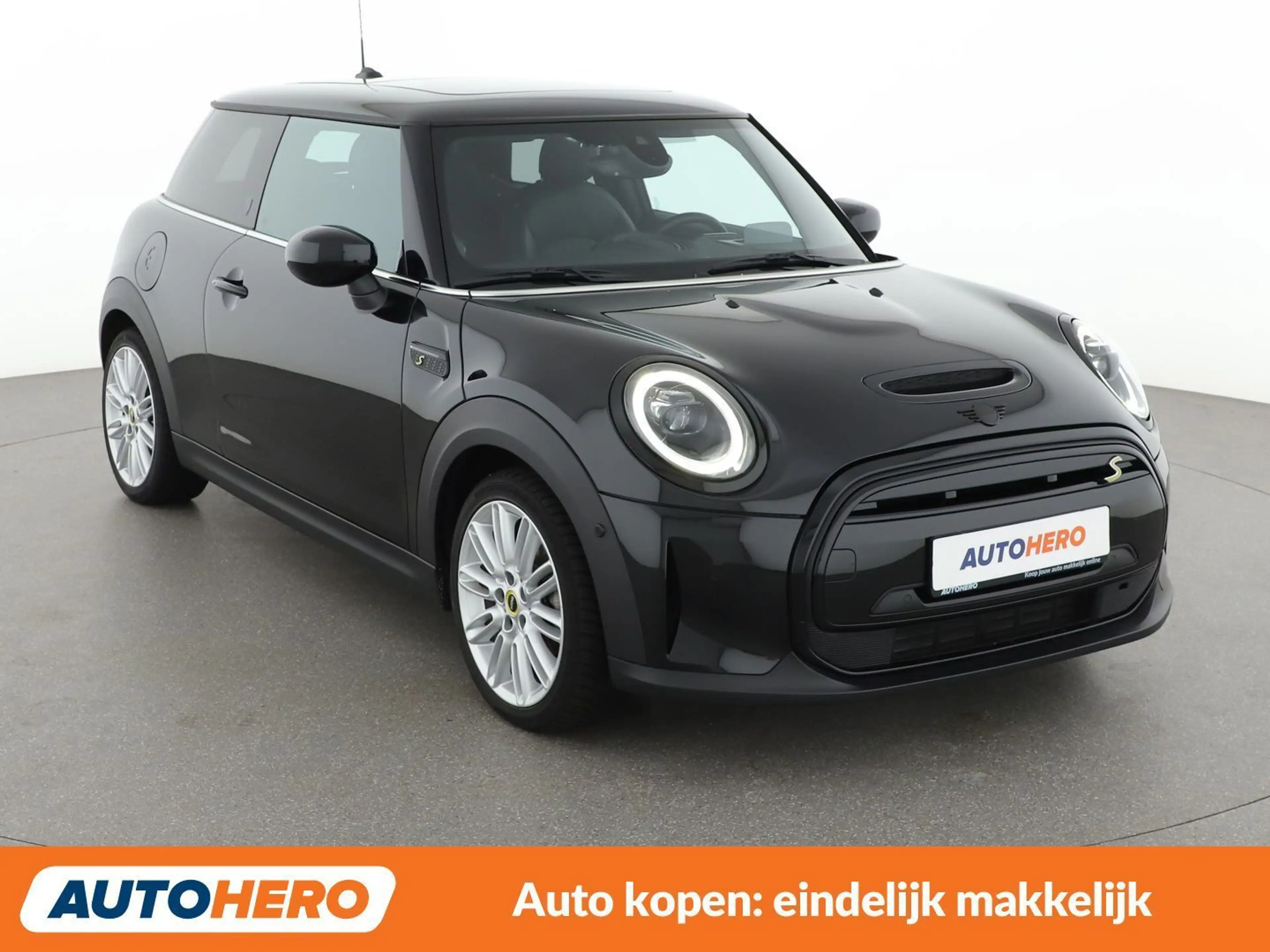 MINI Cooper SE Cooper SE Yours Trim — photo 8
