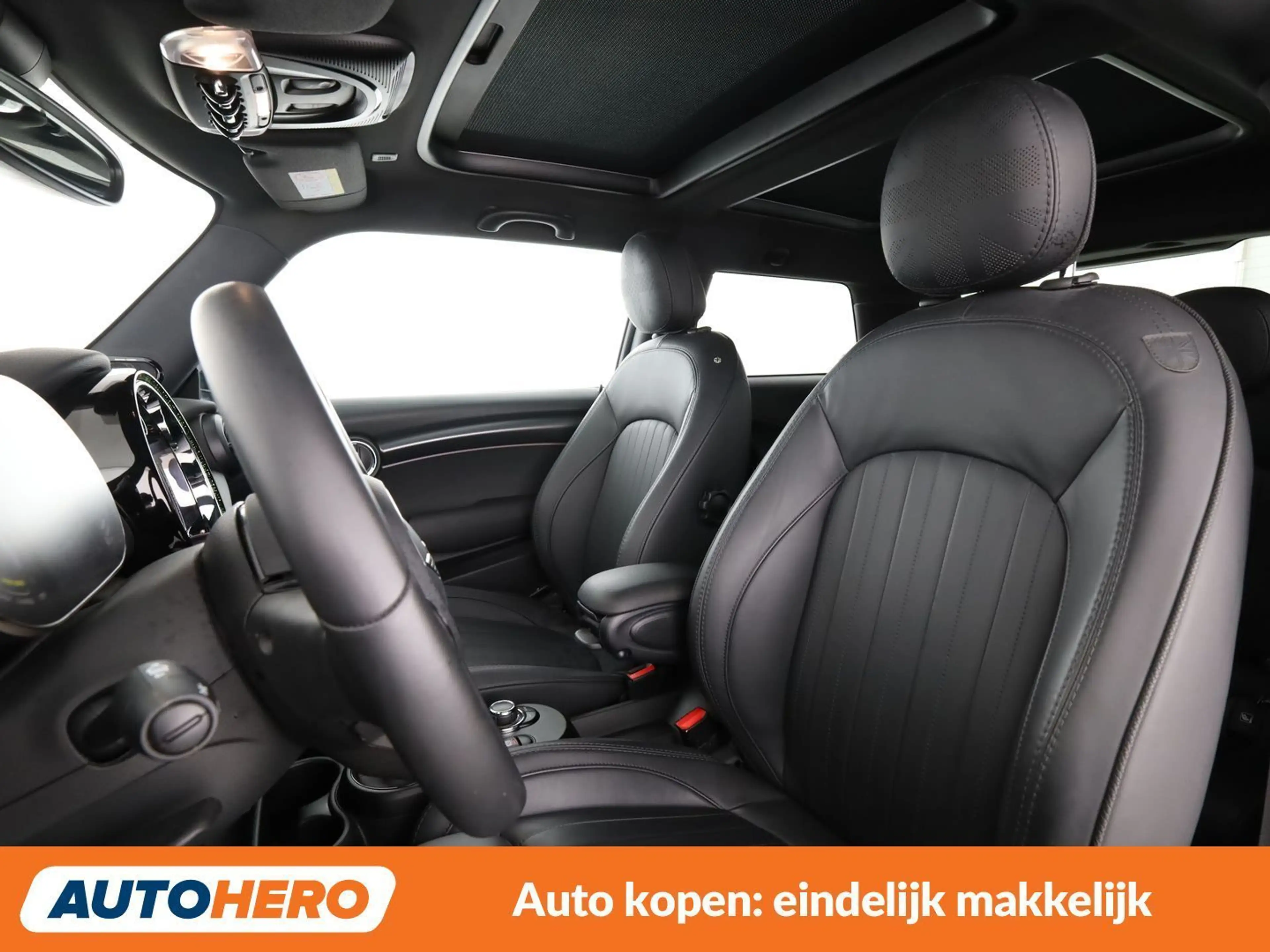 MINI Cooper SE Cooper SE Yours Trim — photo 10