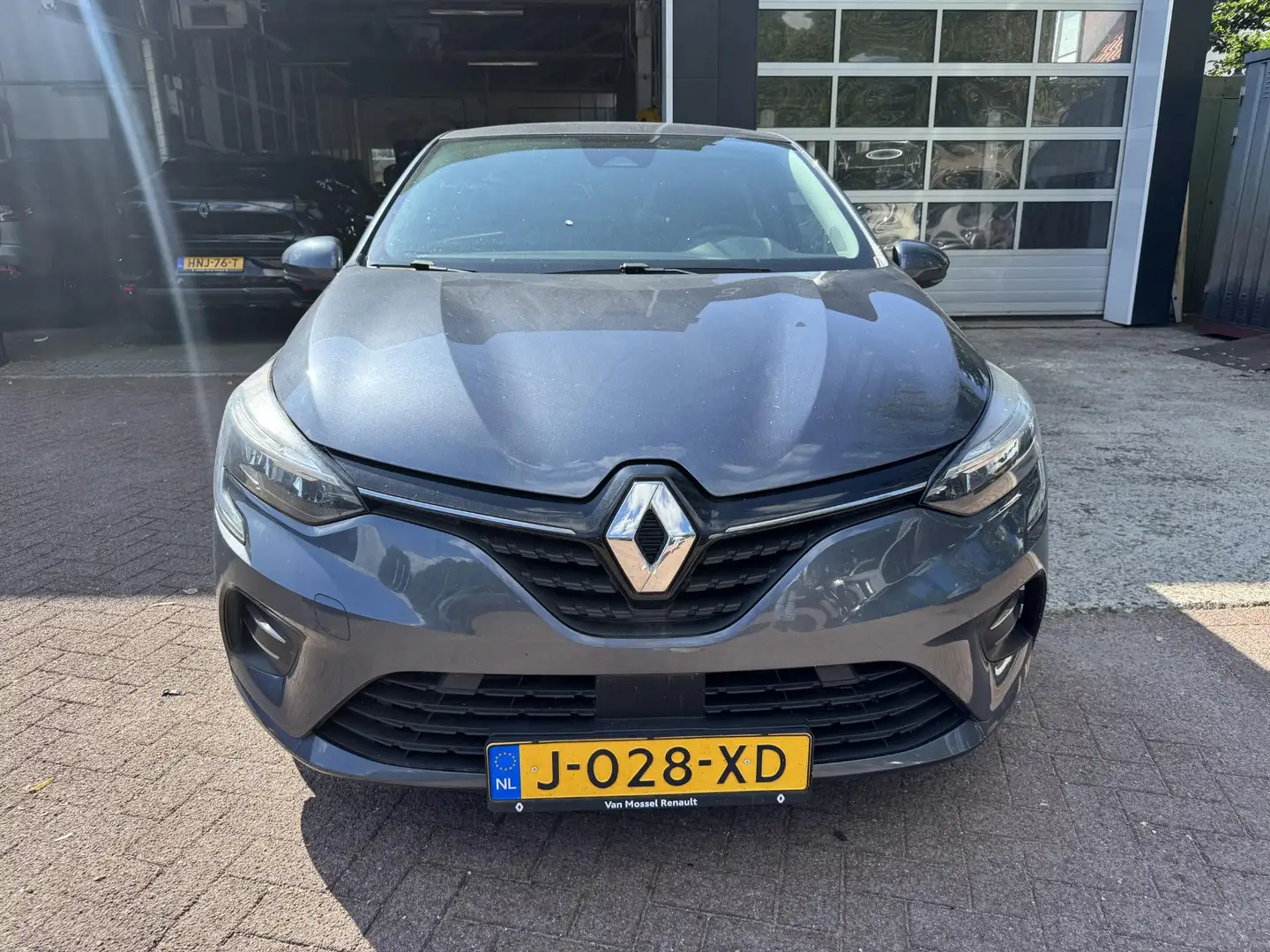 Renault Clio 1.0 TCe Zen 22.253km!! Gris - 2