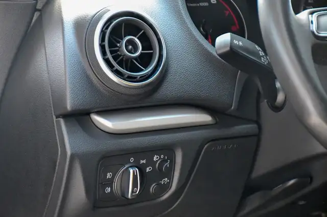Audi A3 view 9