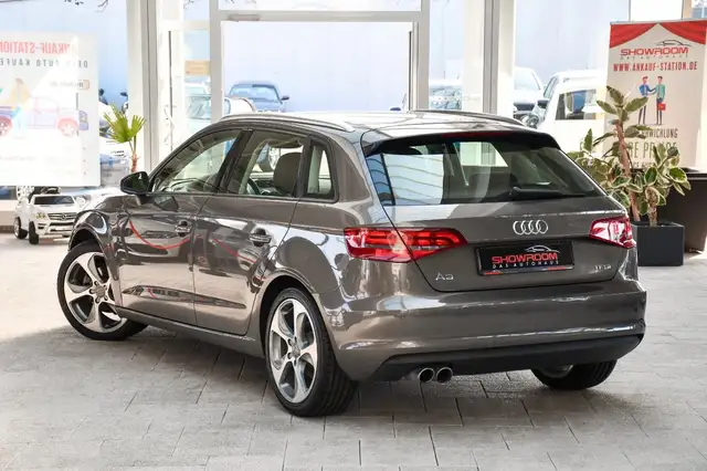 Audi A3 view 4