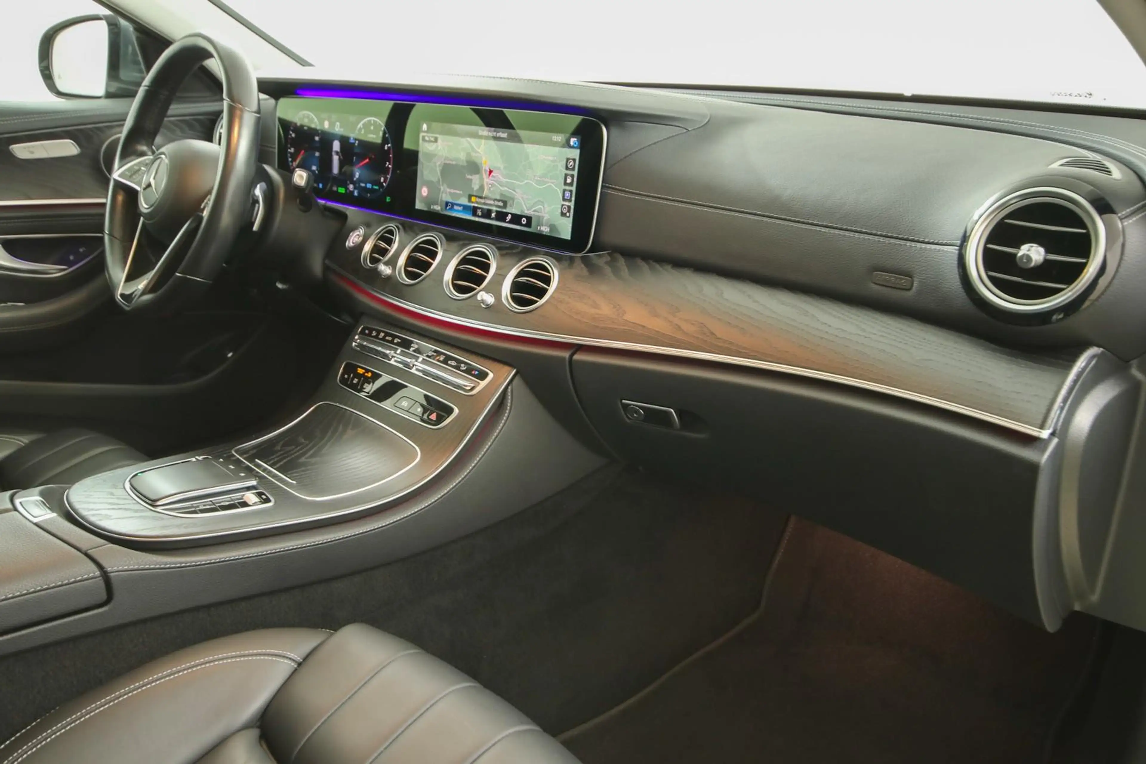 Mercedes-Benz E 450 4Matic Exclusive Pano Leder Kamera — photo 8
