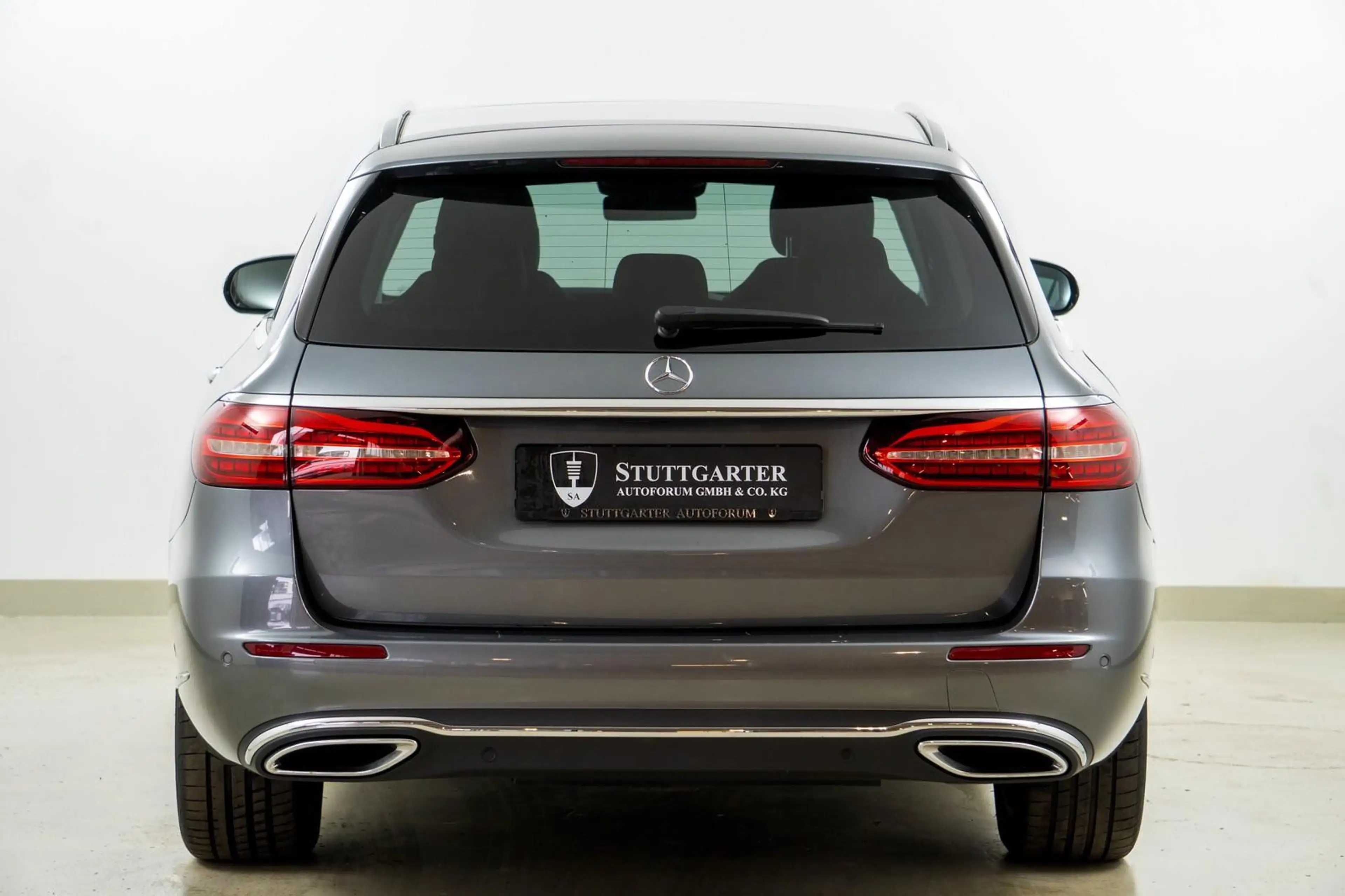 Mercedes-Benz E 450 4Matic Exclusive Pano Leder Kamera — photo 5