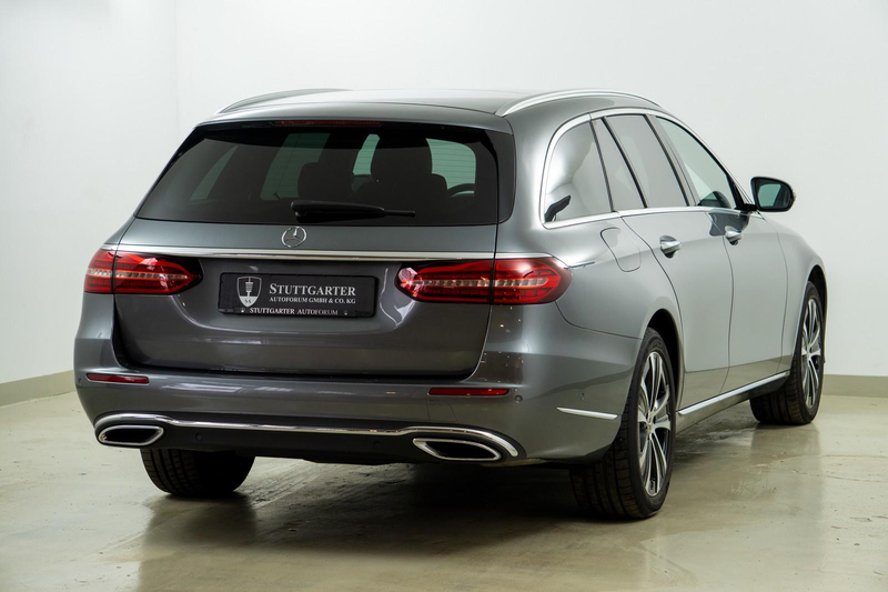 Mercedes-Benz E 450 4Matic Exclusive Pano Leder Kamera — photo 6