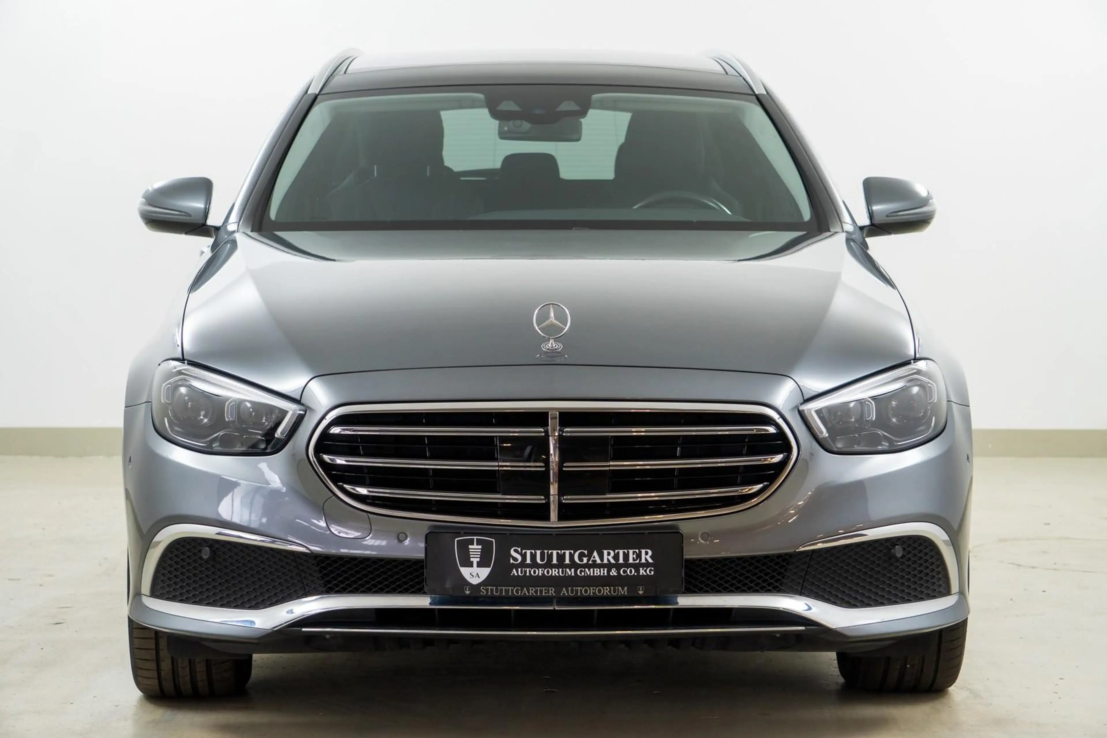 Mercedes-Benz E 450 4Matic Exclusive Pano Leder Kamera — photo 2