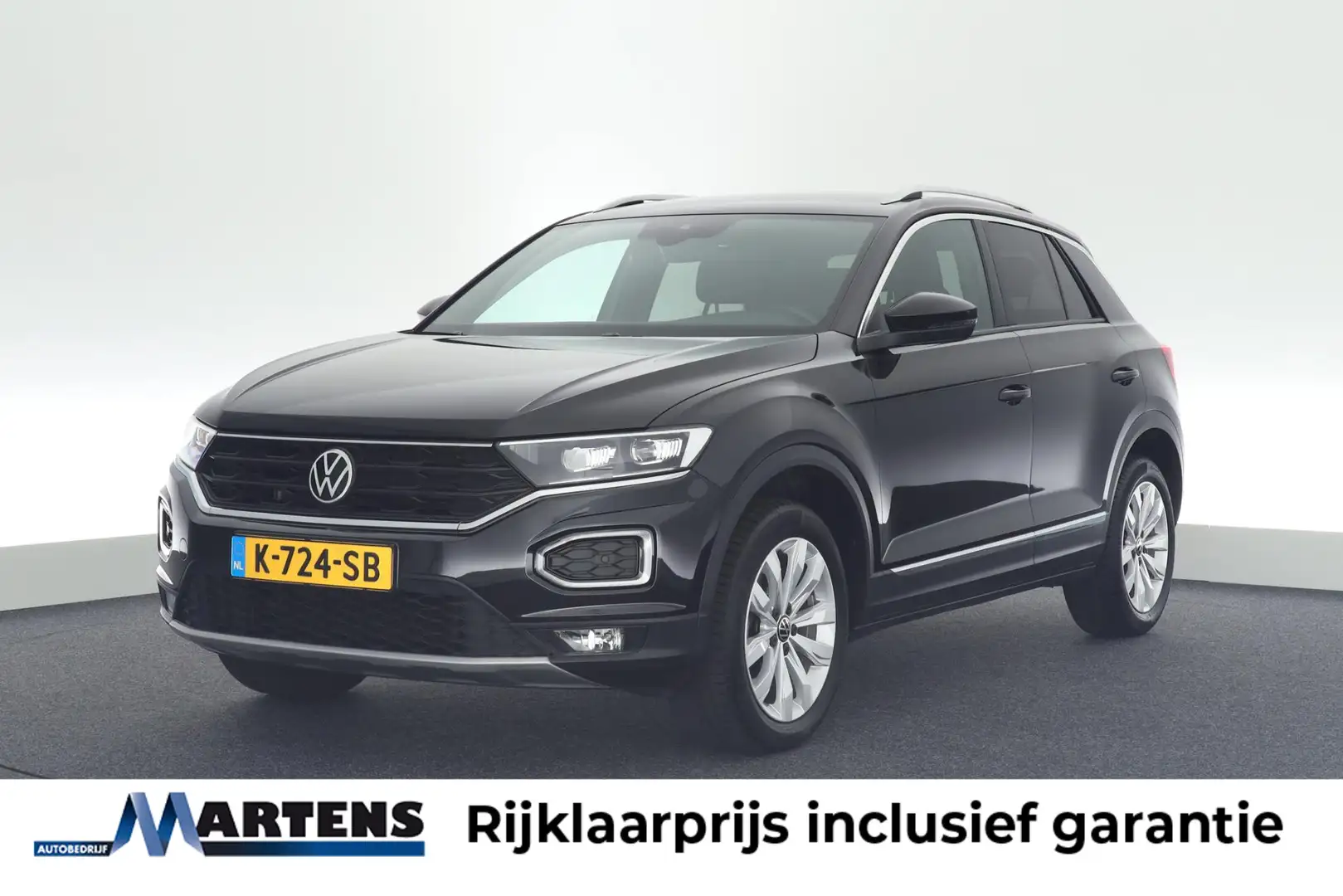 Volkswagen T-Roc 1.5 TSI 150pk DSG Sport Trekhaak Camera Virtual Co Zwart - 1