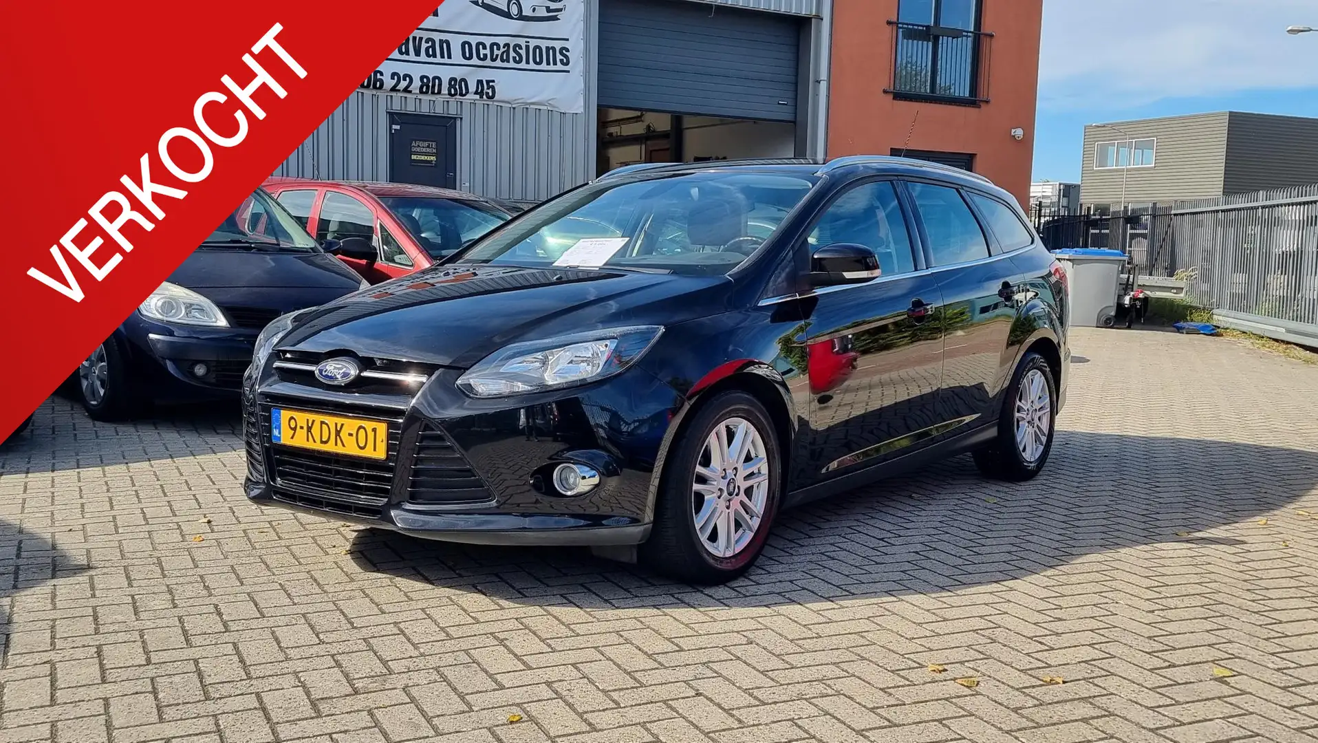 Ford Focus Wagon 1.0 EcoBoost Titanium Navi, Bluetooth, Clima Schwarz - 1