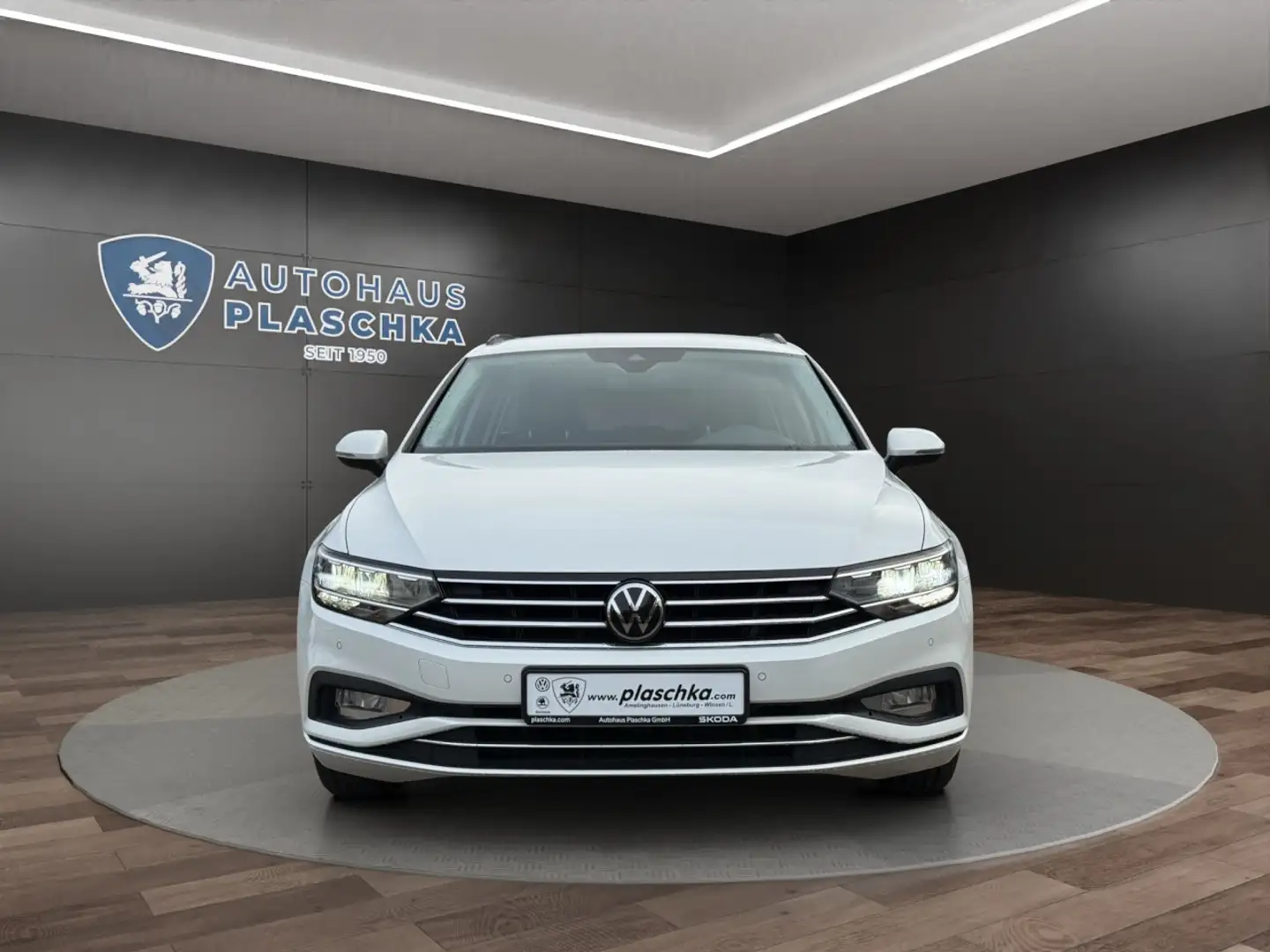Volkswagen Passat Variant 2.0 TDI DSG Business AHK+KAMERA+NAVI Klima Navi Weiß - 2