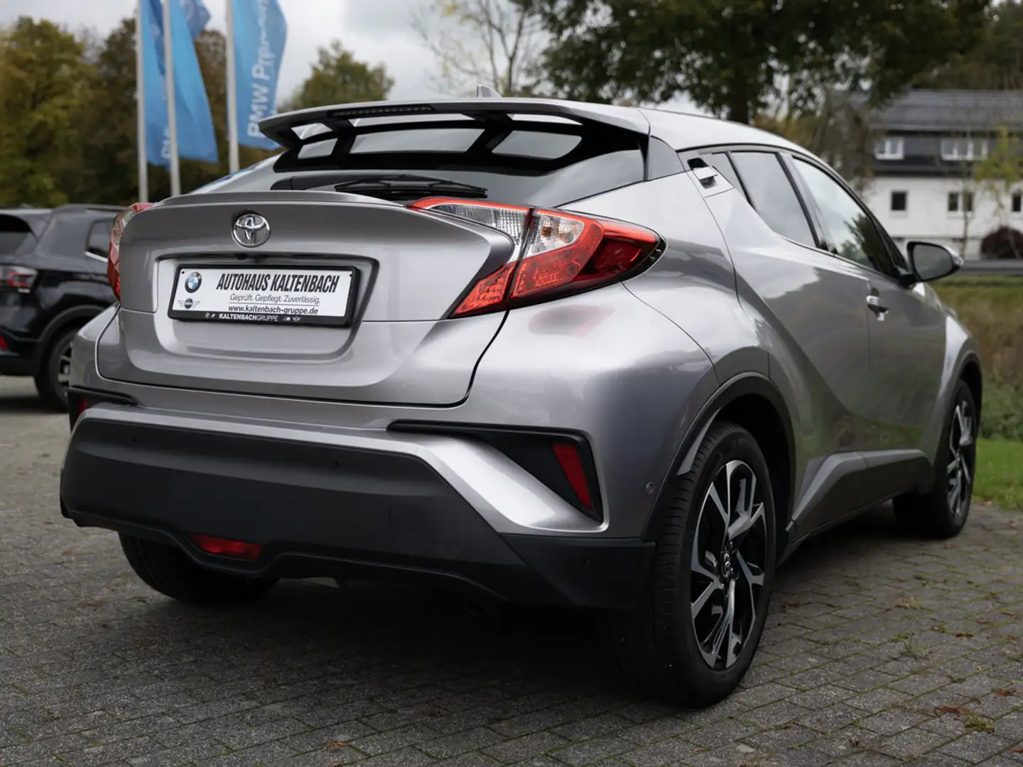 Toyota C-HR 1.2 Turbo Team D 4x2 AHK NAVI KAMERA SHZ Grigio - 2