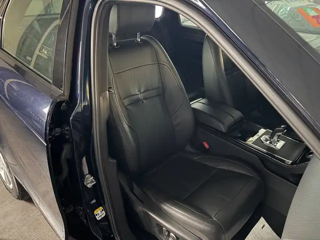 Land Rover Range Rover Evoque view 10