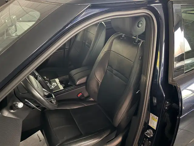 Land Rover Range Rover Evoque view 9