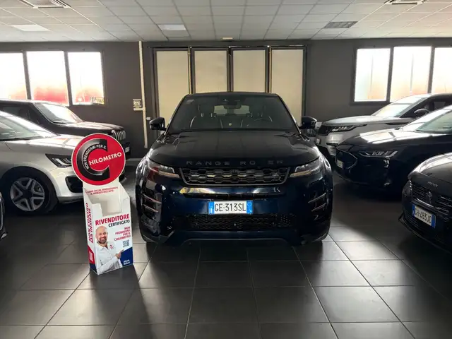 Land Rover Range Rover Evoque view 3