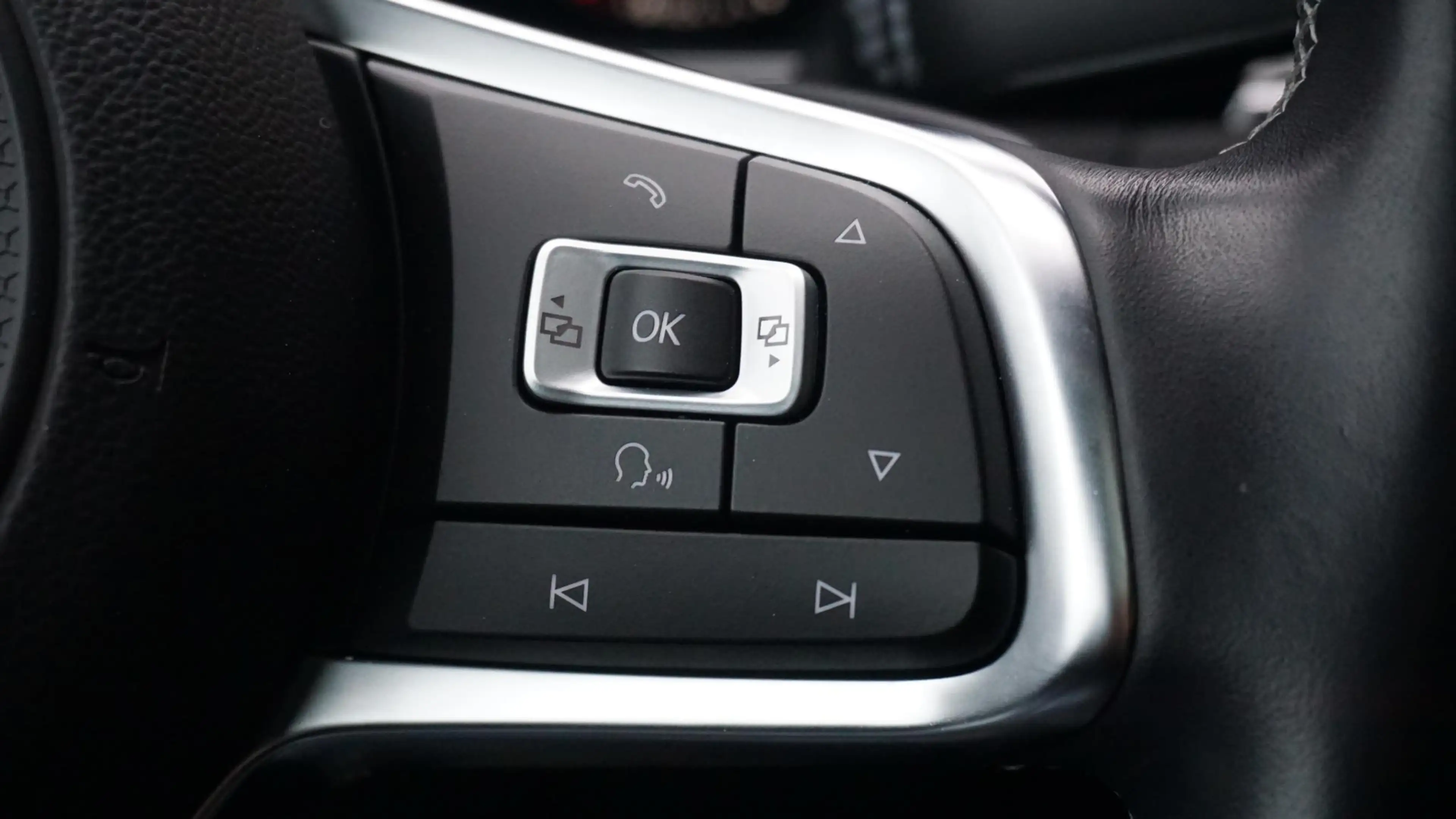 Volkswagen Arteon 2.0 TSI 190PK 3X R-LINE Pano.Dak DynAudio Standkac — photo 48