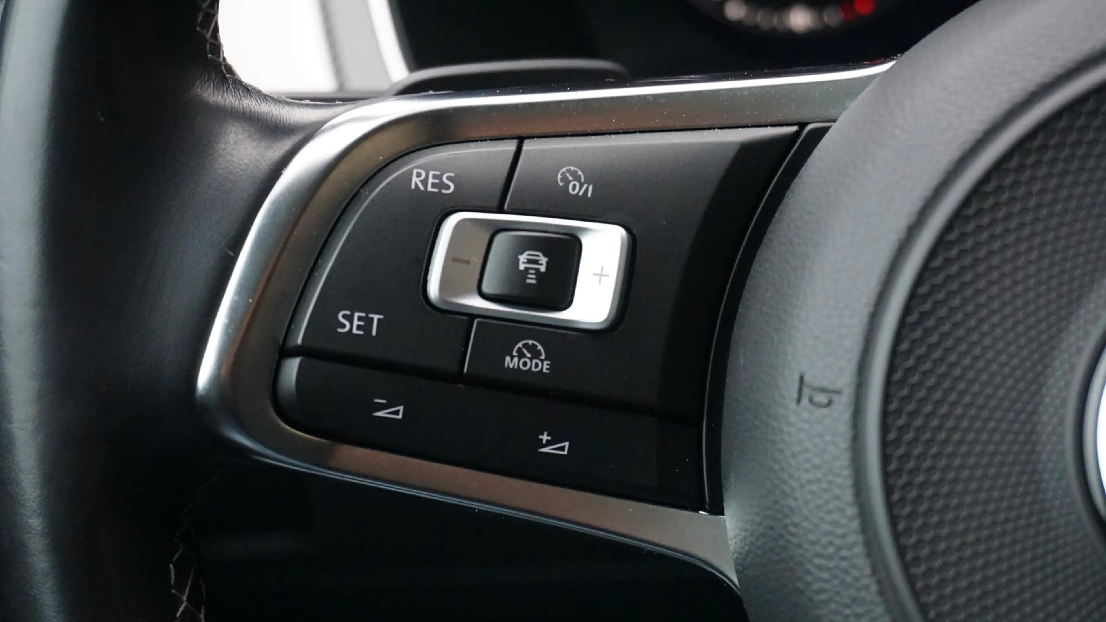 Volkswagen Arteon 2.0 TSI 190PK 3X R-LINE Pano.Dak DynAudio Standkac — photo 47