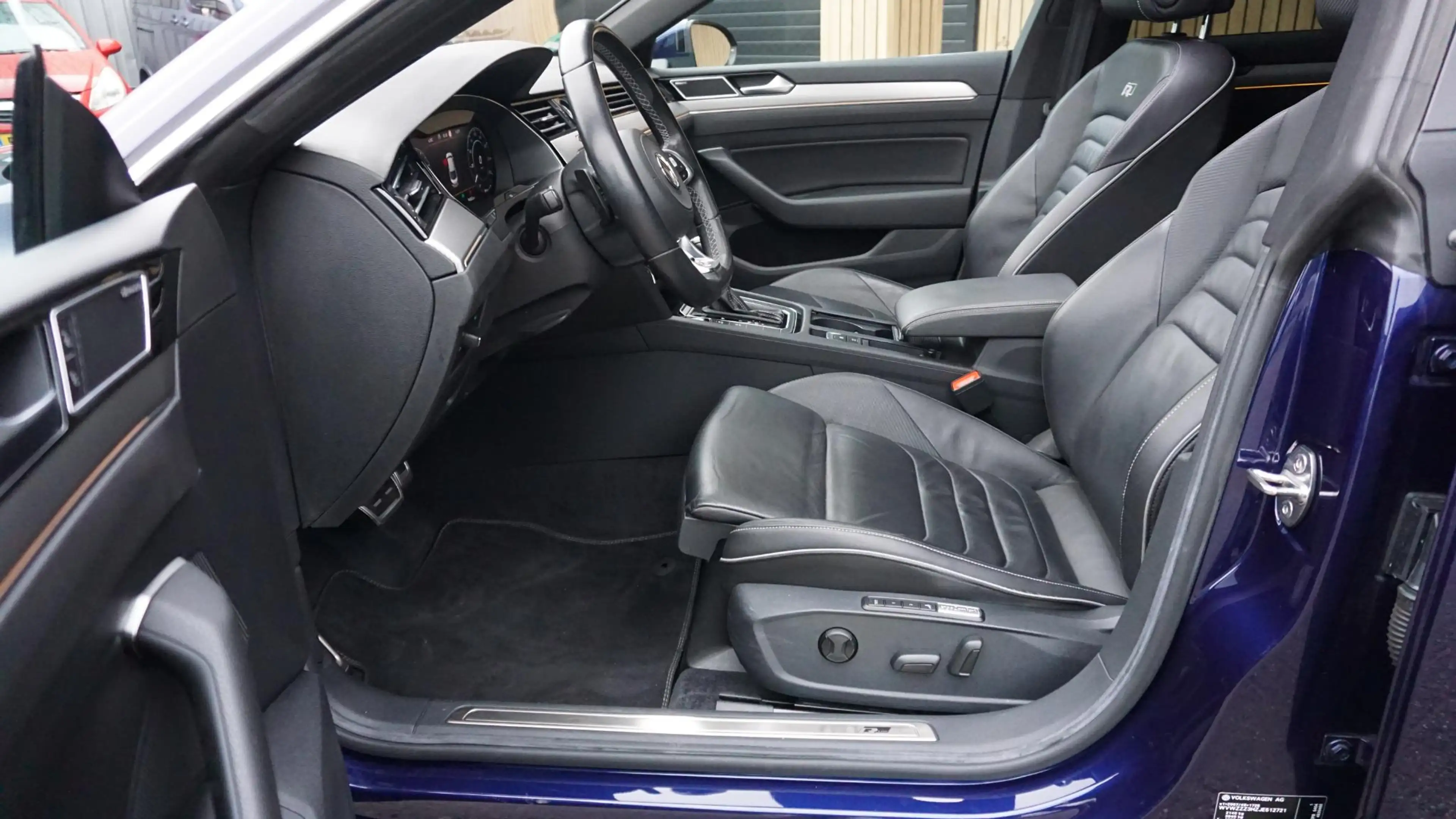 Volkswagen Arteon 2.0 TSI 190PK 3X R-LINE Pano.Dak DynAudio Standkac — photo 7