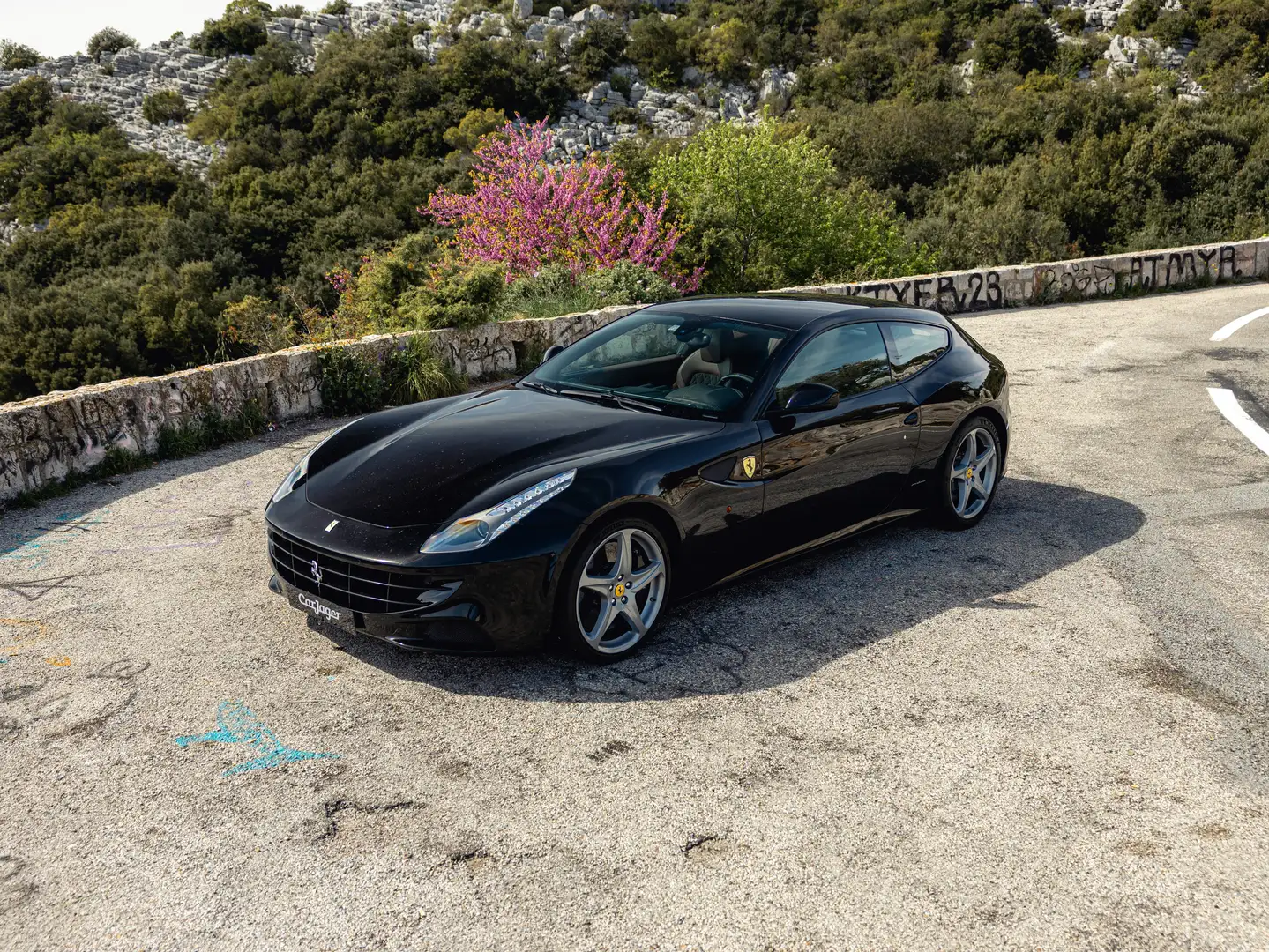 Ferrari FF FF V12 6.0 660ch Schwarz - 1