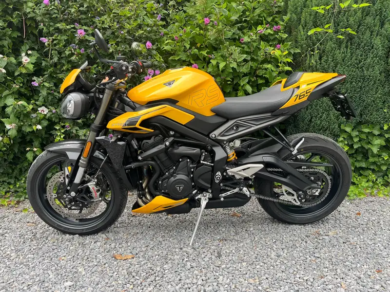 Triumph Street Triple RS - foto 6