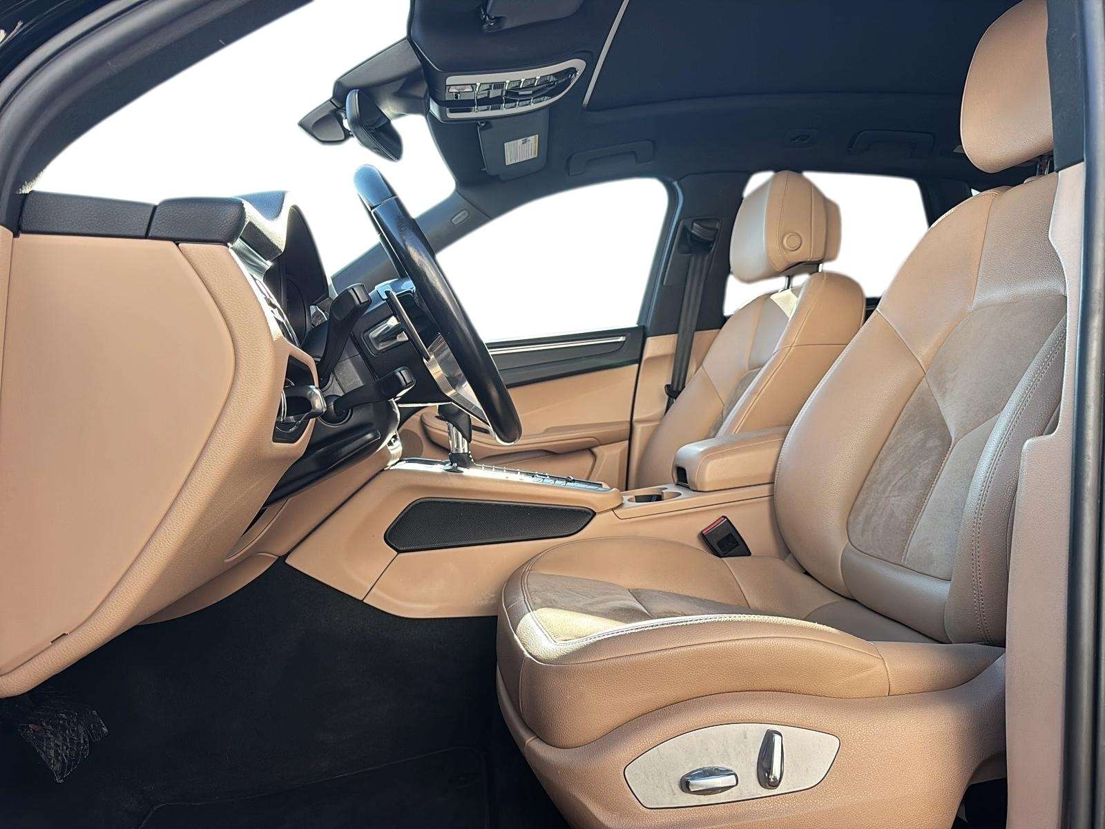 2021 Porsche Macan Base | Apple CarPlay | Heated Steering Wheel thumb 11