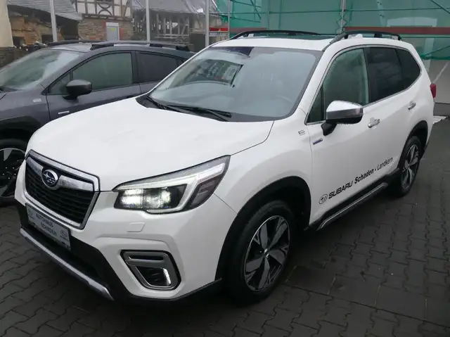 Subaru Forester 2.0ie PLATINUM*4X4*WERKS- & ANSCHLUSSGARANTIE*LED*
