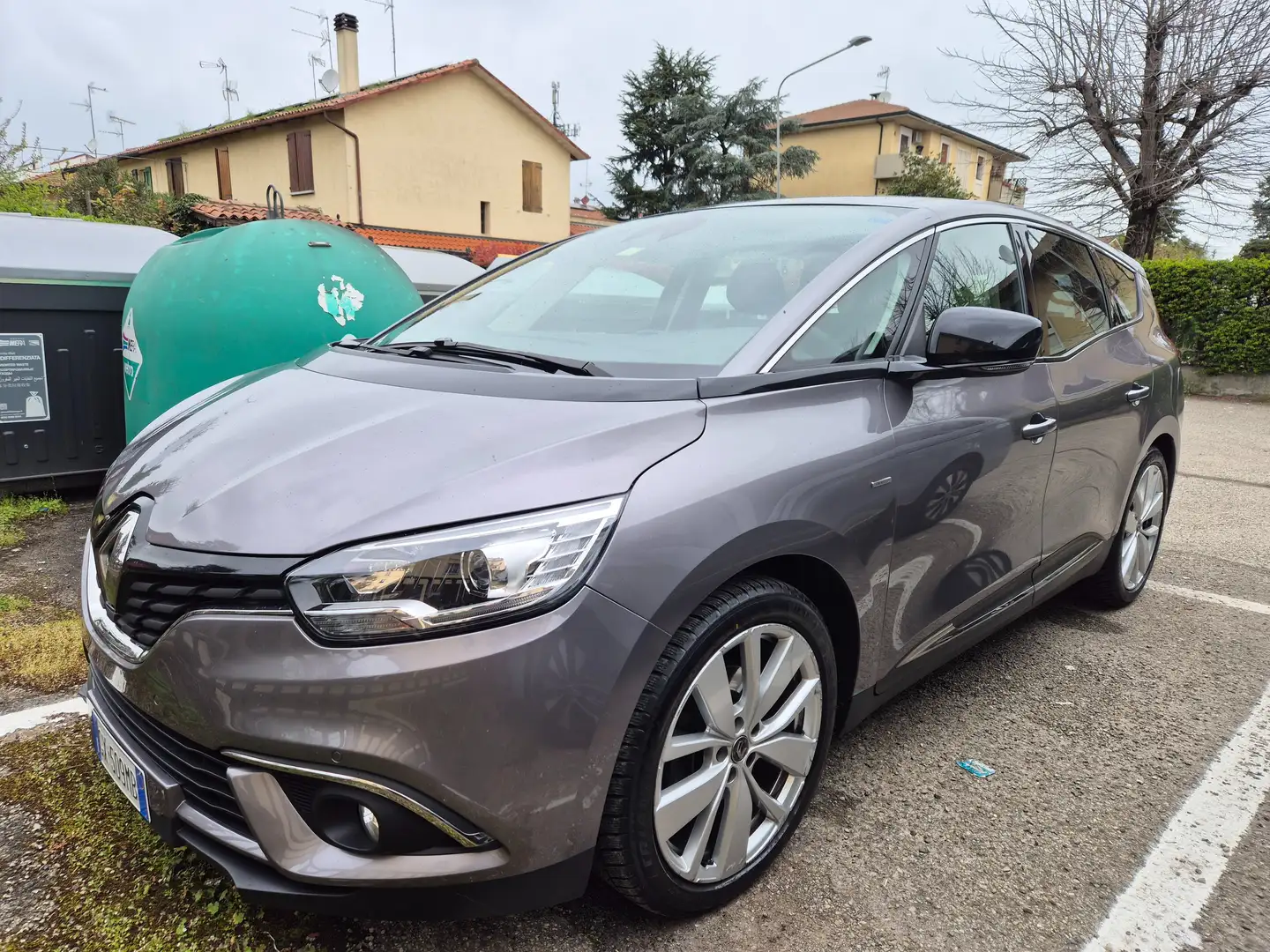 Renault Grand Scenic Grand+Scenic+1.7+blue+dci+Intens+150cv Grigio - 1