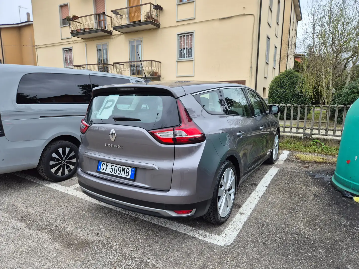 Renault Grand Scenic Grand+Scenic+1.7+blue+dci+Intens+150cv Grigio - 2