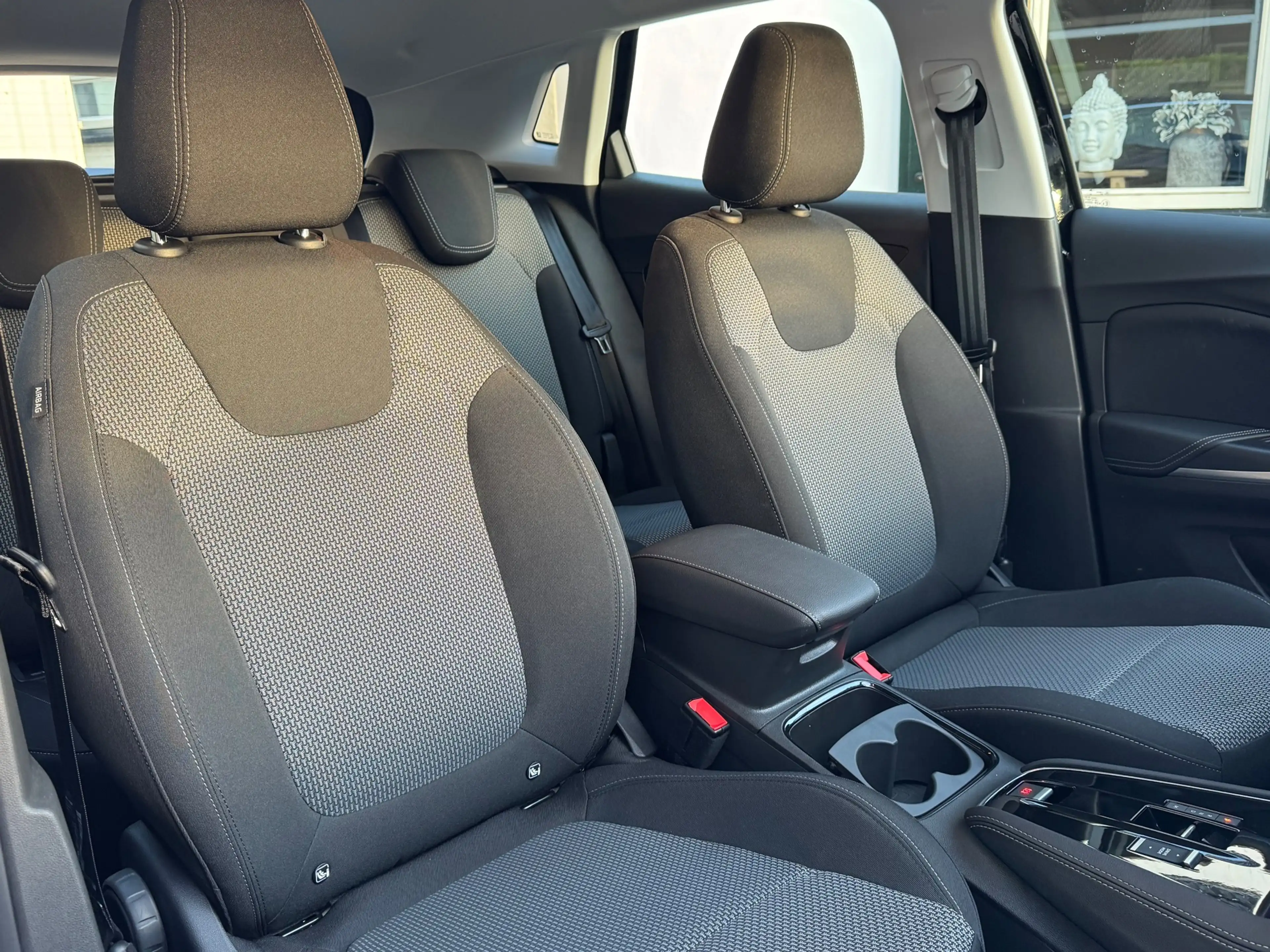 Opel Grandland 1.2 Turbo Hybrid GS — photo 14