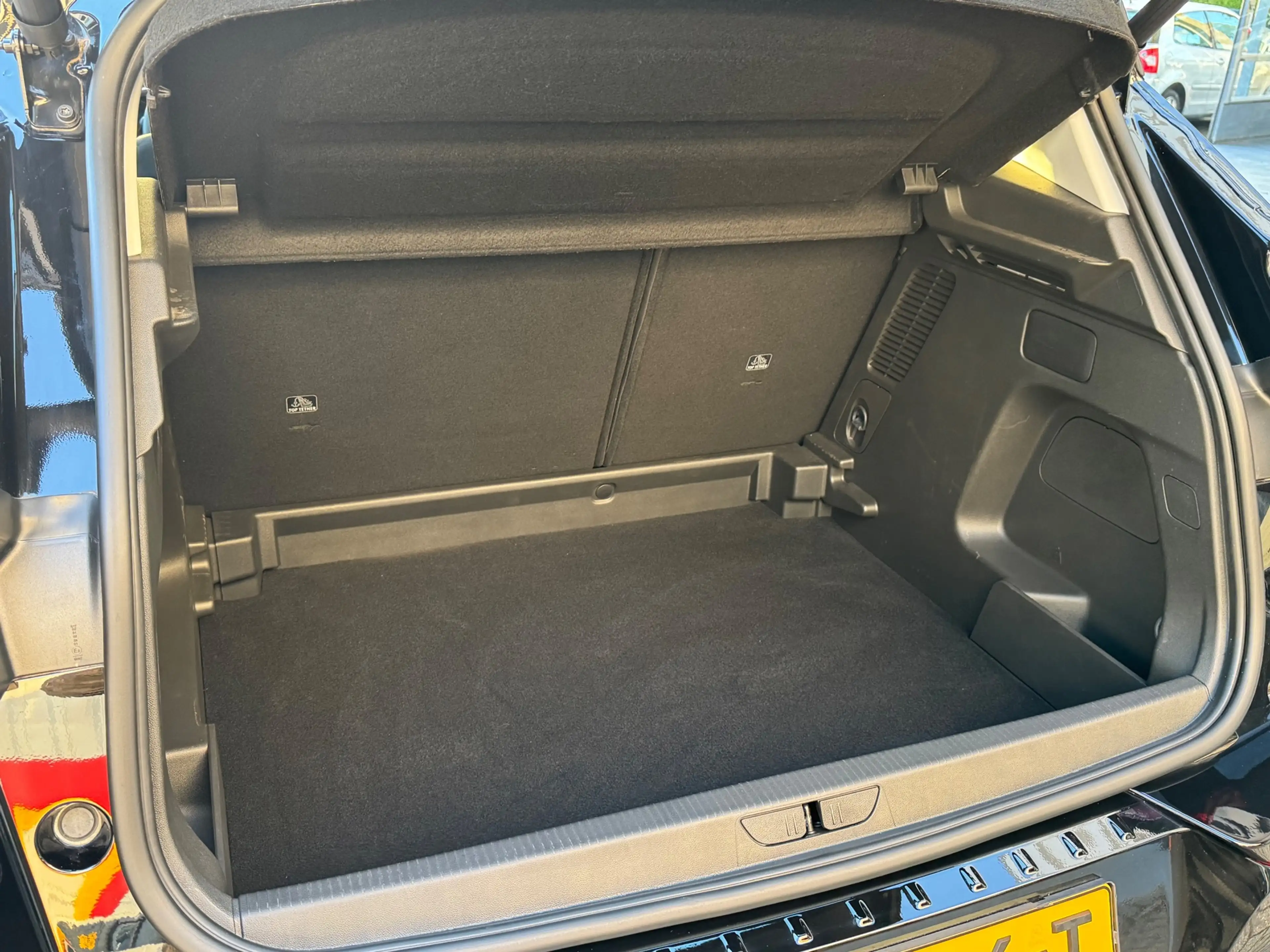 Opel Grandland 1.2 Turbo Hybrid GS — photo 11