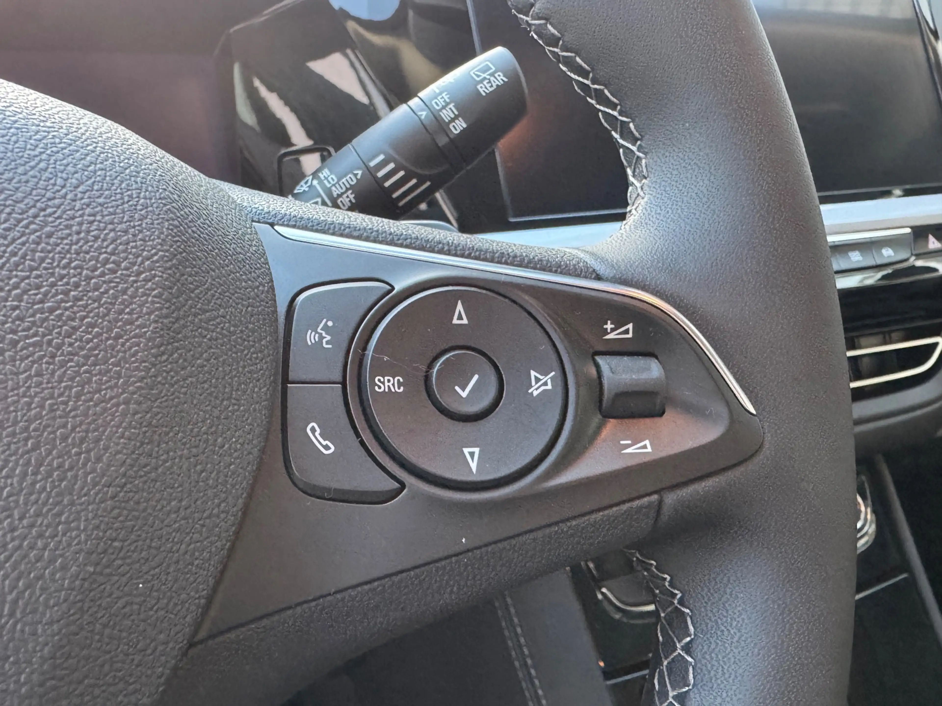 Opel Grandland 1.2 Turbo Hybrid GS — photo 17