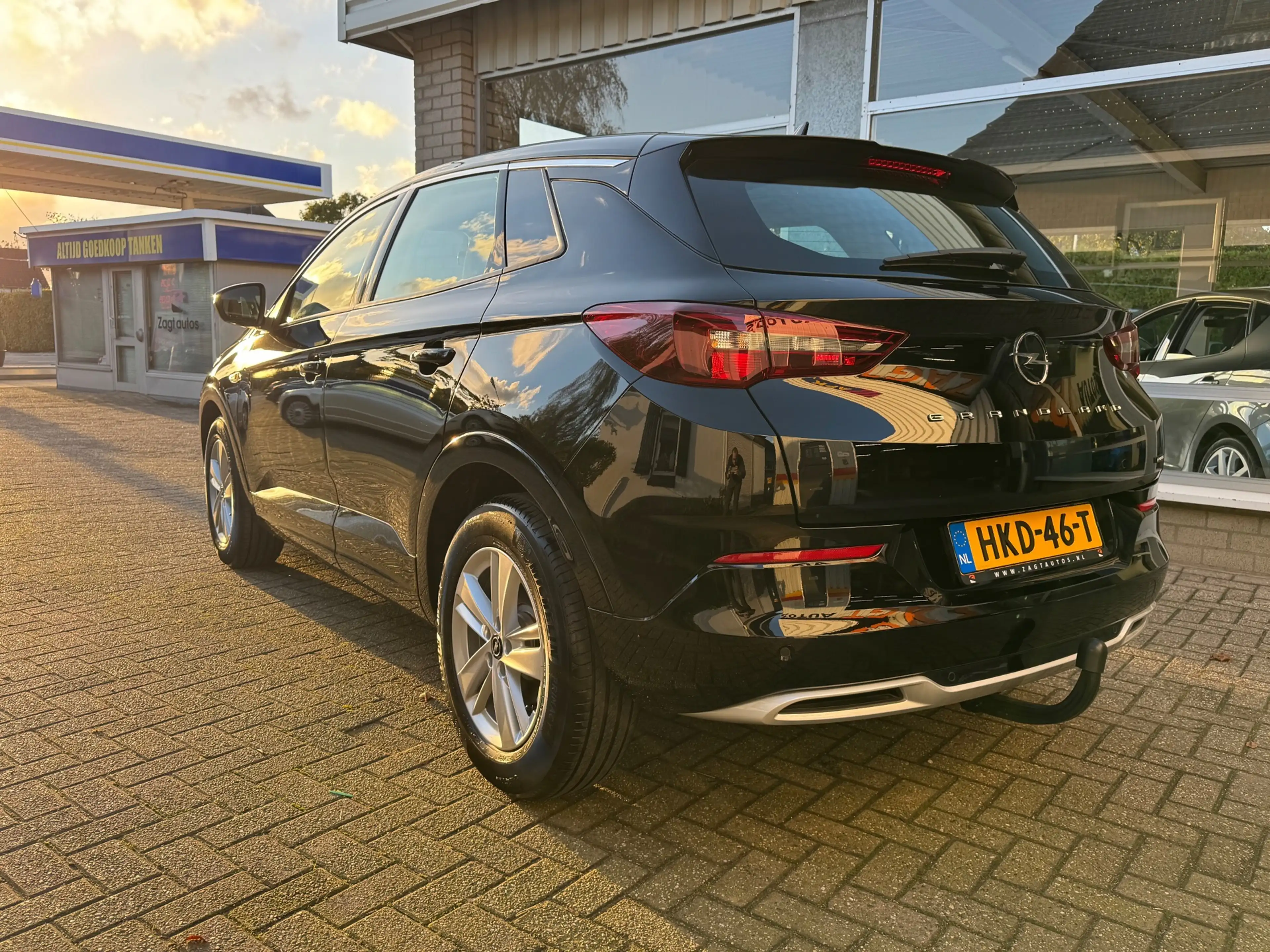 Opel Grandland 1.2 Turbo Hybrid GS — photo 3