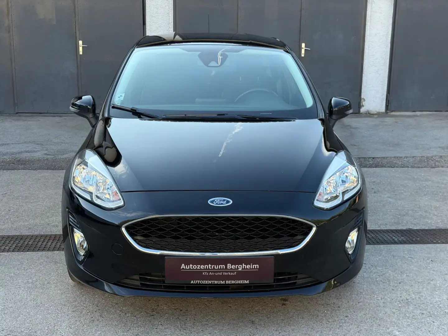 Ford Fiesta 1,1 Start/Stop Schwarz - 2