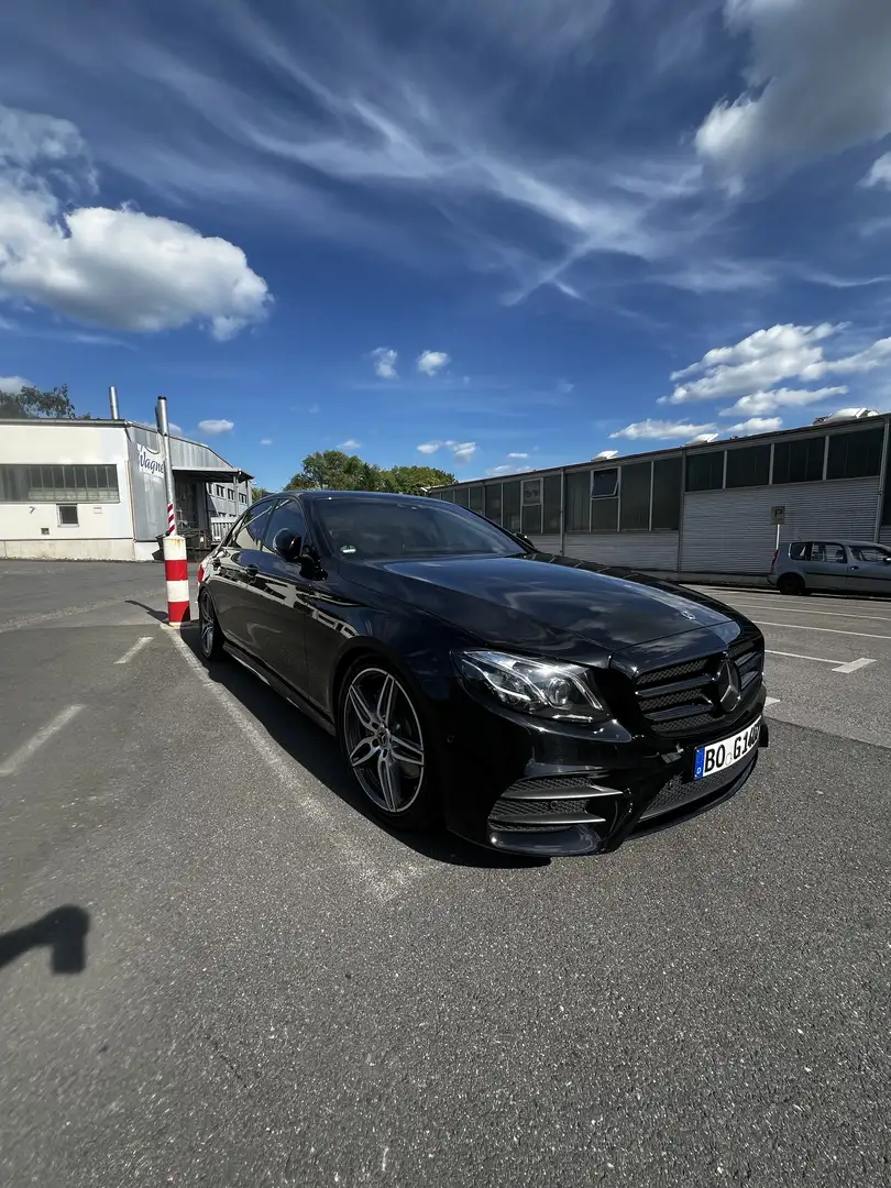 Mercedes-Benz E 220 E 220 d AMG-Line / 360° Kamera / Burmester Schwarz - 1