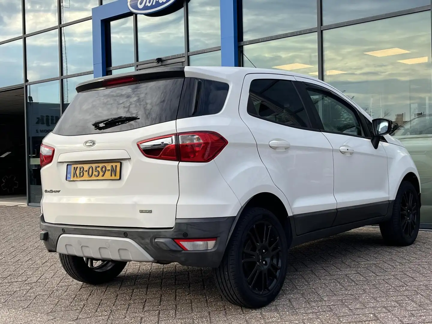 Ford EcoSport 1.0 EcoBoost Titanium 125PK Winterpack Cruise Navi Weiß - 2