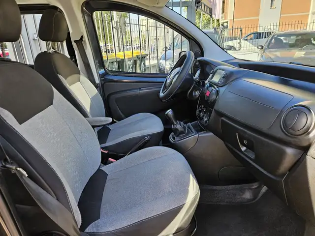 Fiat Qubo view 11