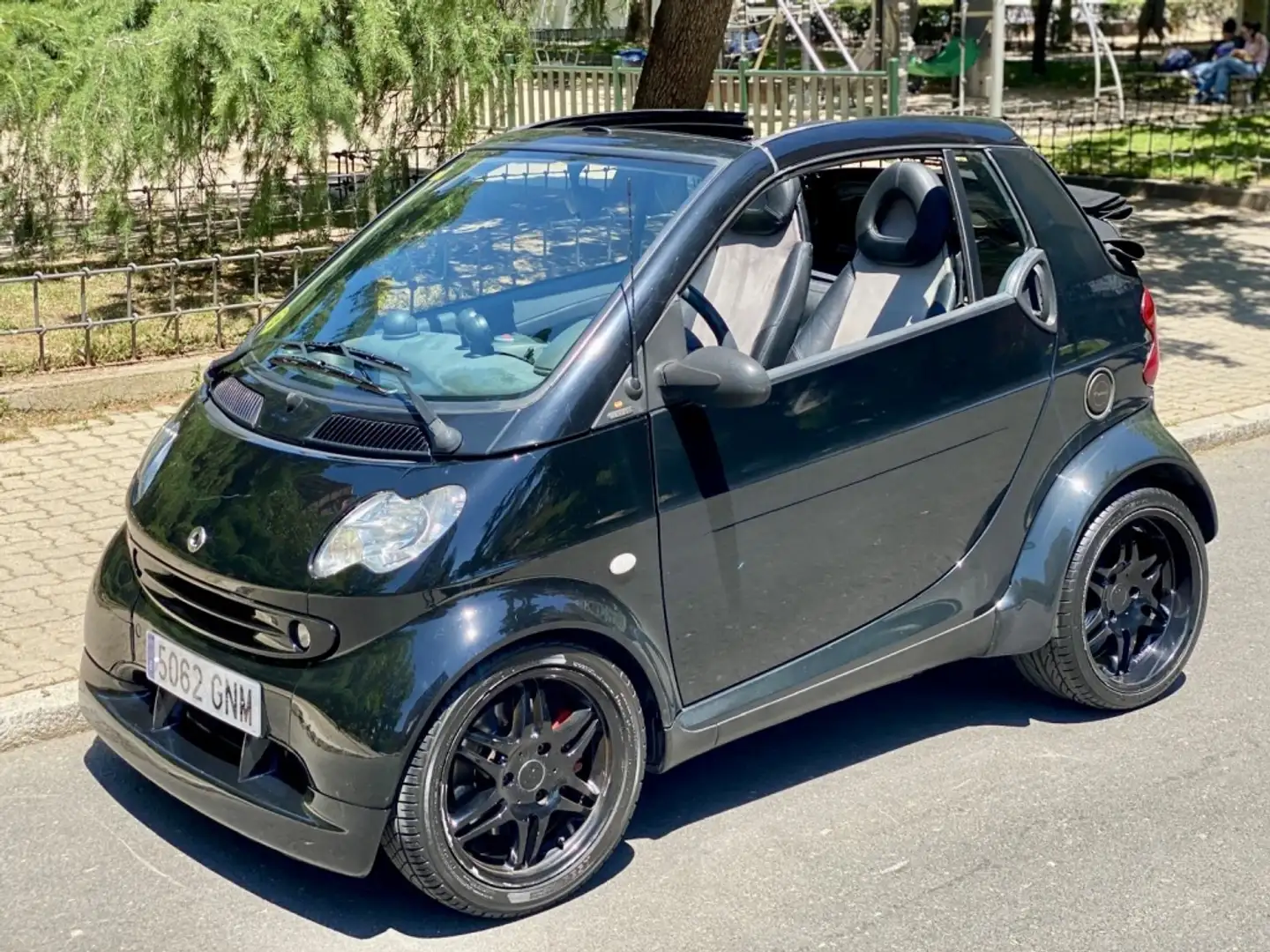smart city-coupé/city-cabrio Cabrio Brabus Negru - 1