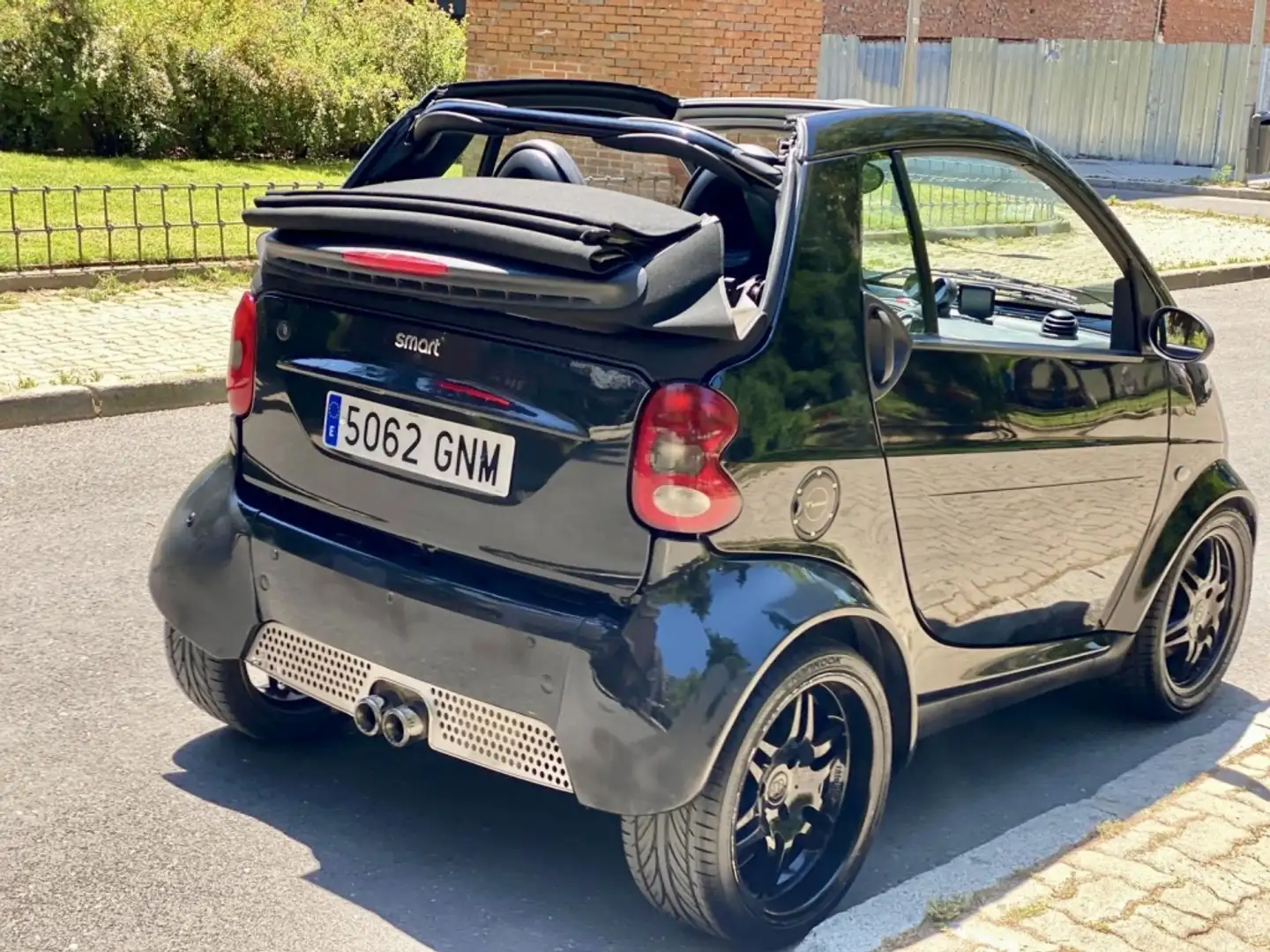 smart city-coupé/city-cabrio Cabrio Brabus Negru - 2