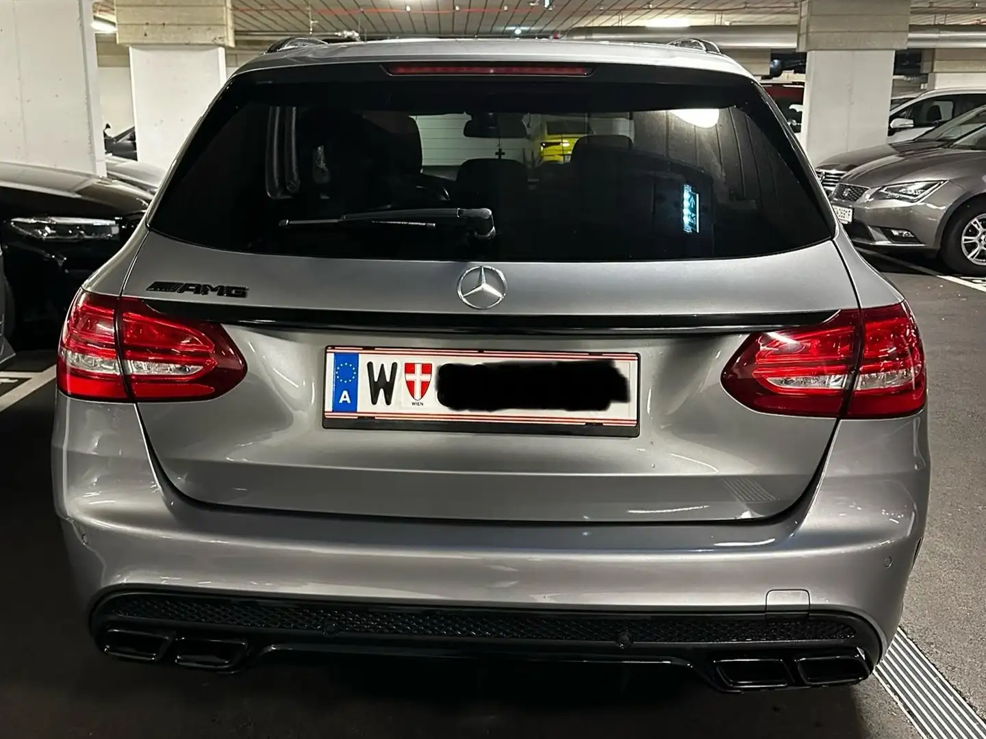 Mercedes-Benz C 220 C 220 T BlueTEC AMG Line Aut. AMG Line Grau - 2