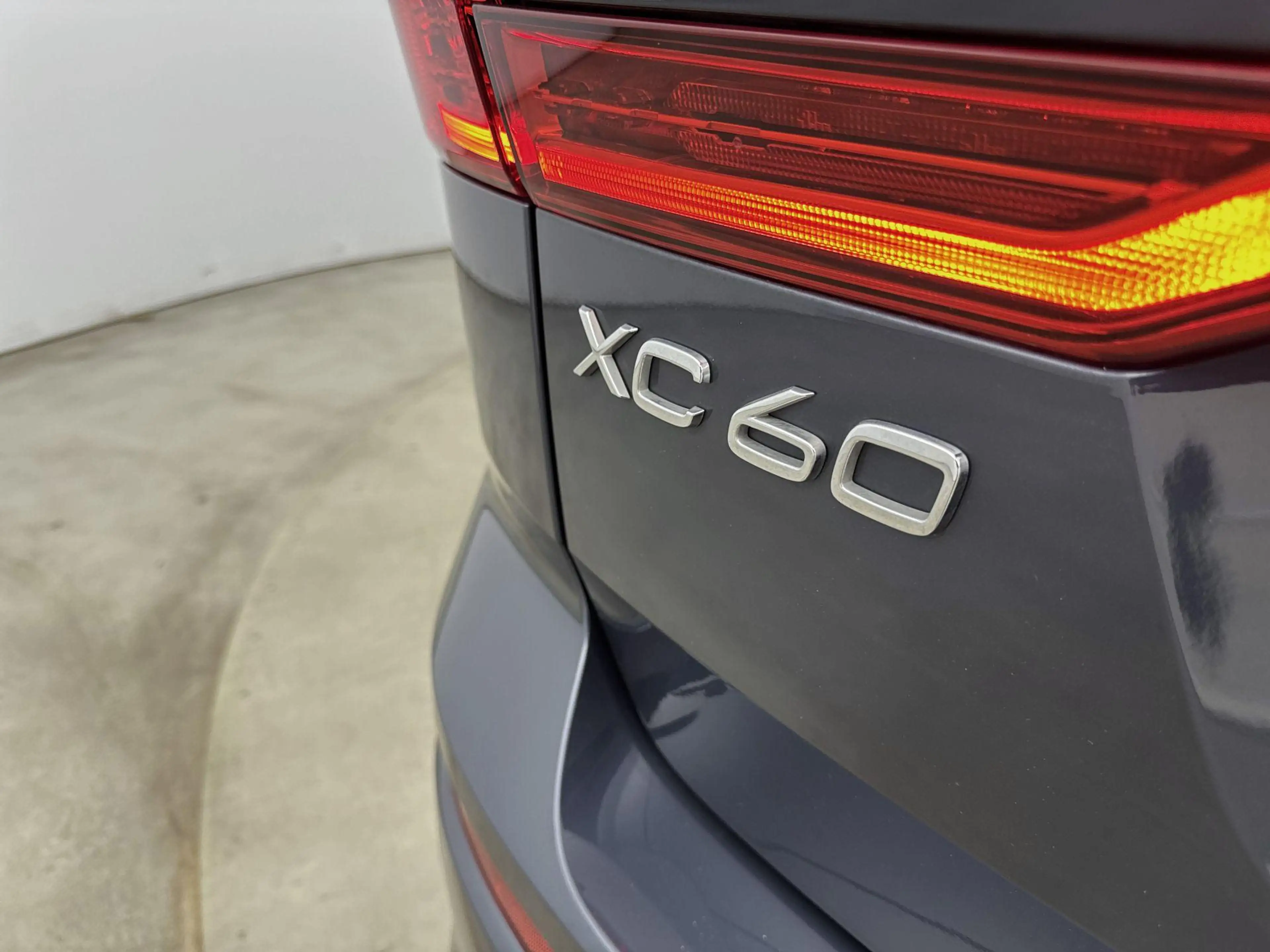 Volvo XC60 2.0 T6 Plug-in hybrid AWD Ultimate Bright 350PK | — photo 14