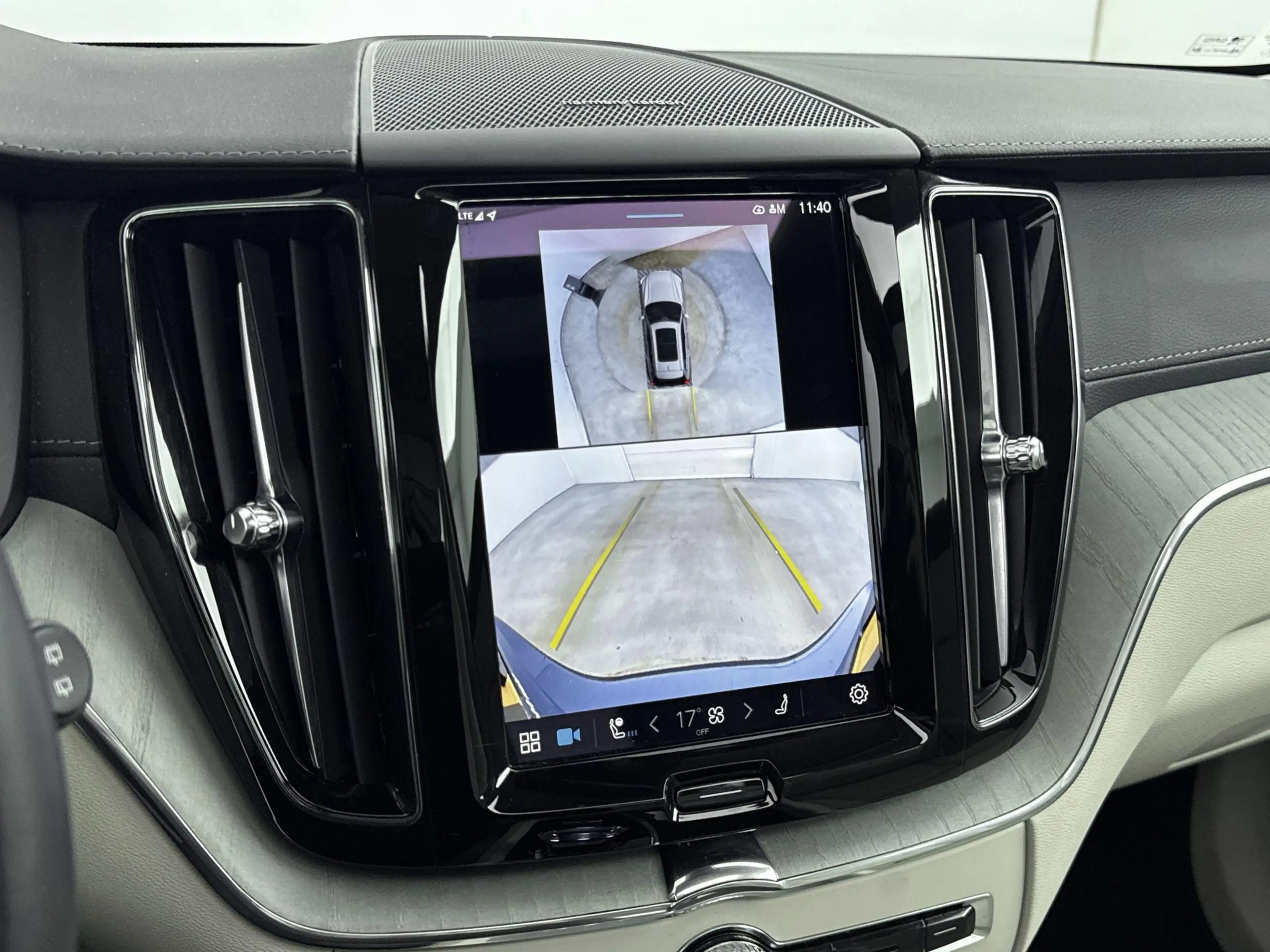Volvo XC60 2.0 T6 Plug-in hybrid AWD Ultimate Bright 350PK | — photo 10