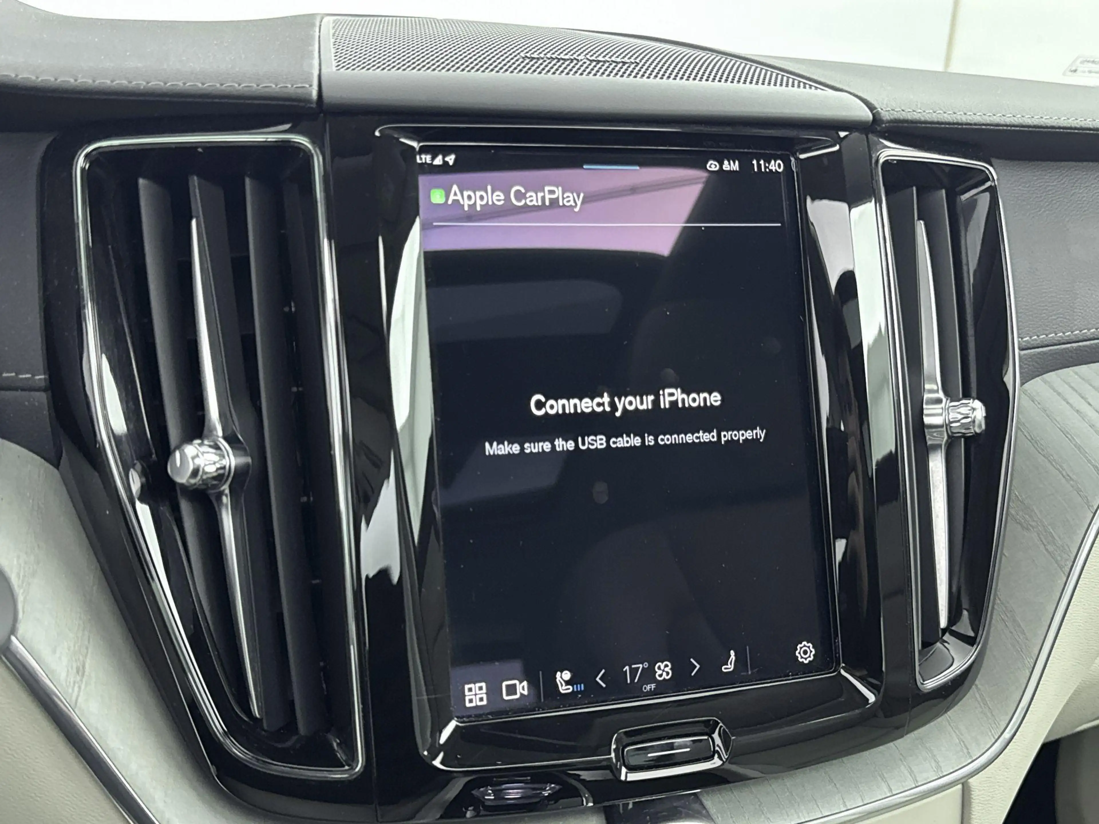 Volvo XC60 2.0 T6 Plug-in hybrid AWD Ultimate Bright 350PK | — photo 12