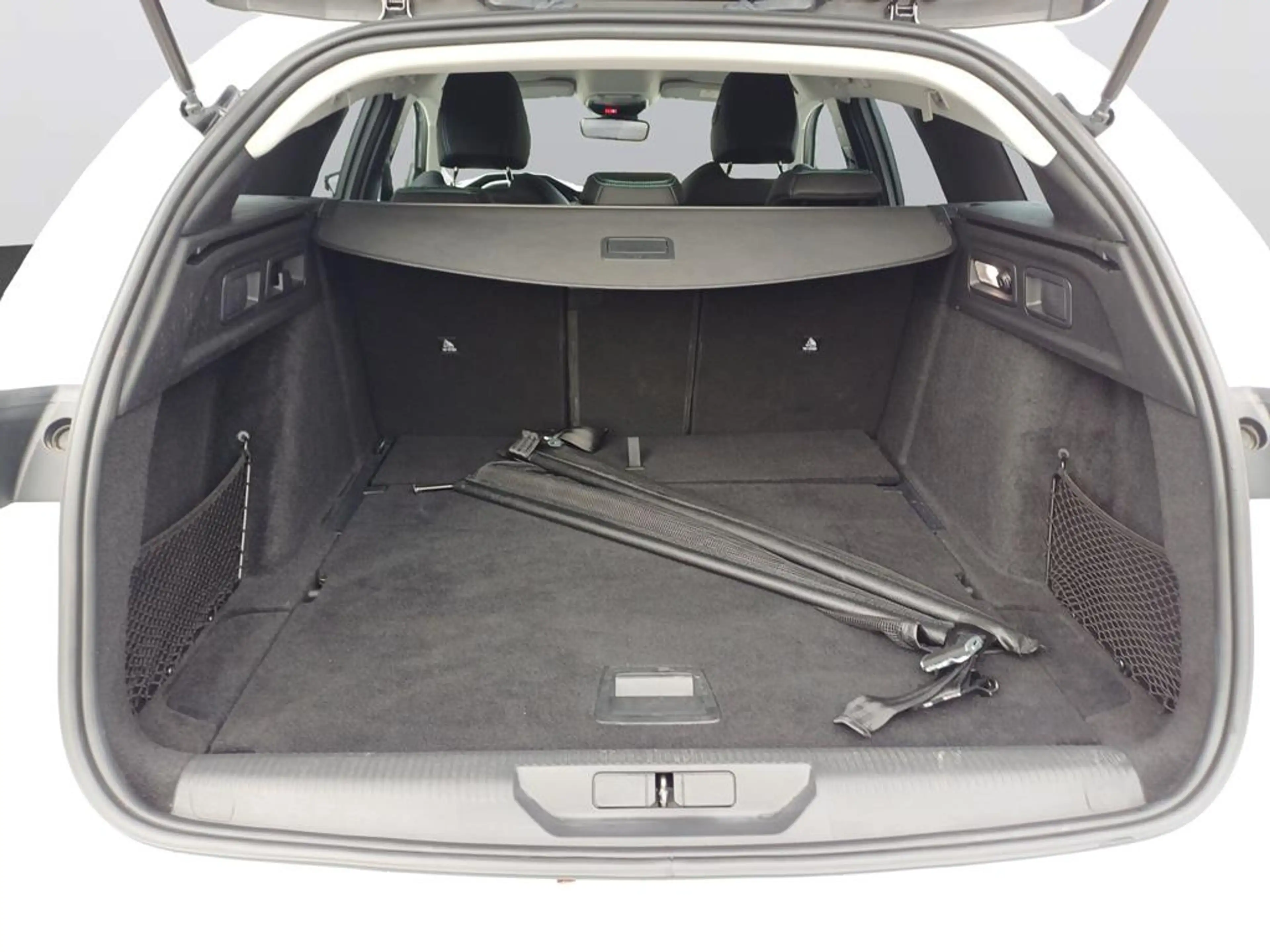 Peugeot 308 Allure — photo 7