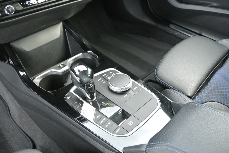 BMW 218 d  Aut. * M-Paket * LED-SW ** LEDER * NAVI — photo 11