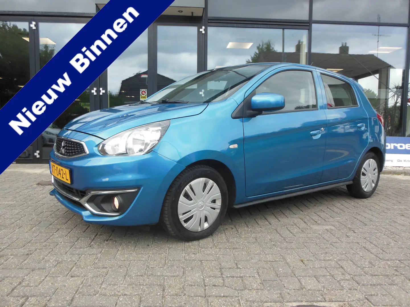 Mitsubishi Space Star 1.0 Cool+ Staat in De Krim Blauw - 1