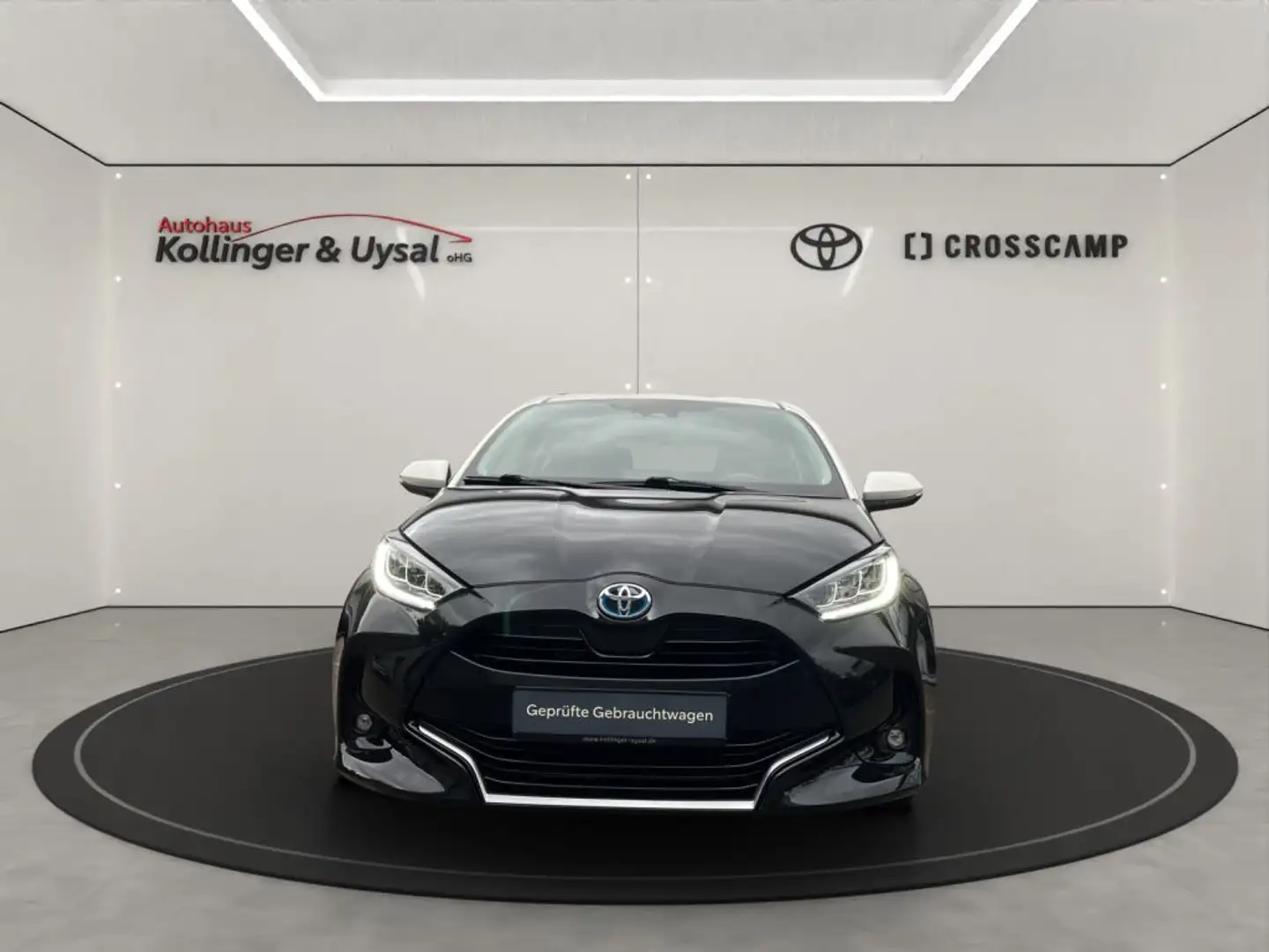 Toyota Yaris Hybrid 1.5 VVT-i Style Schwarz - 2