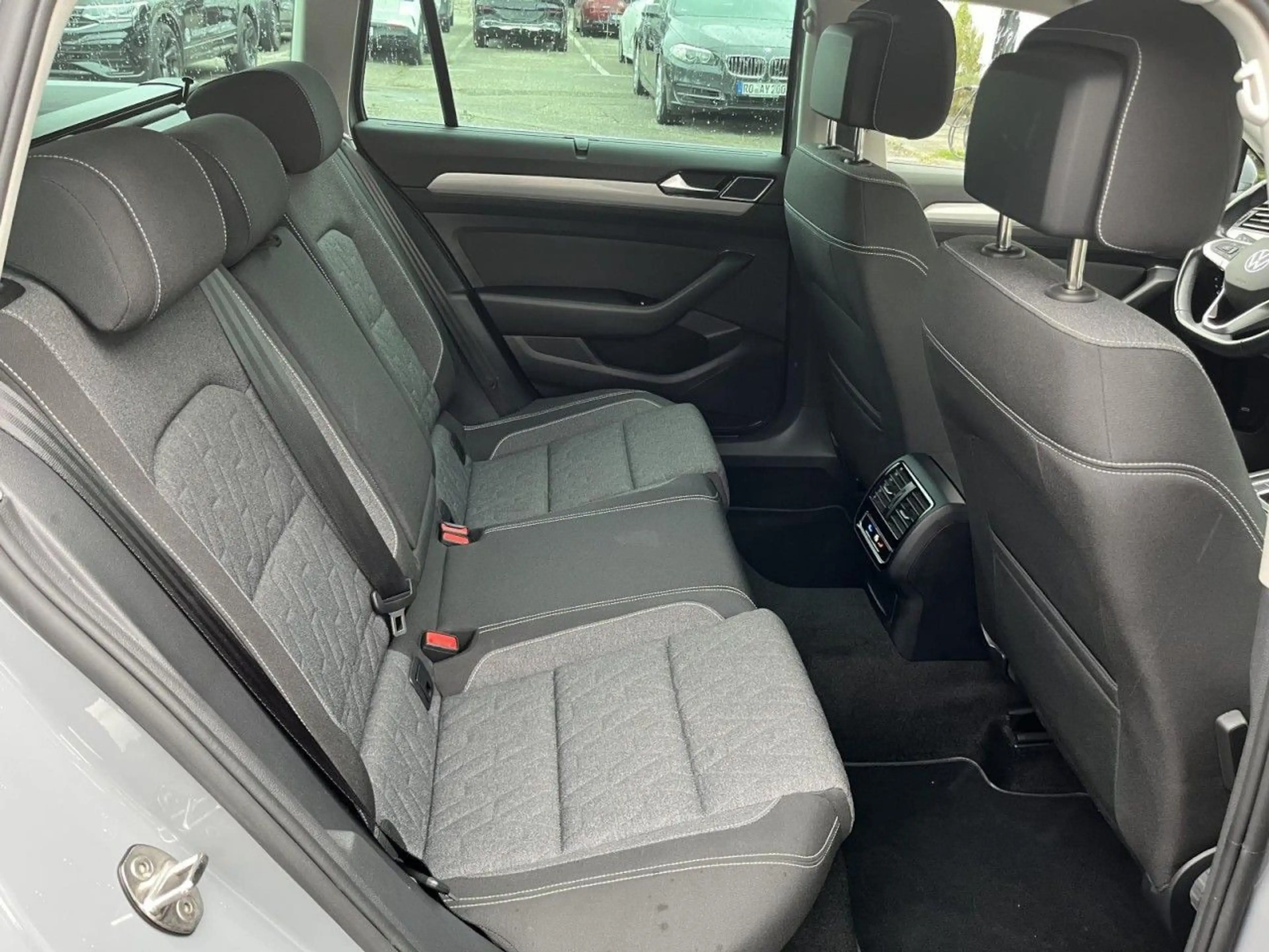 Volkswagen Passat Variant 2,0 TDI DSG Business (LED+Sitzhzg — photo 10