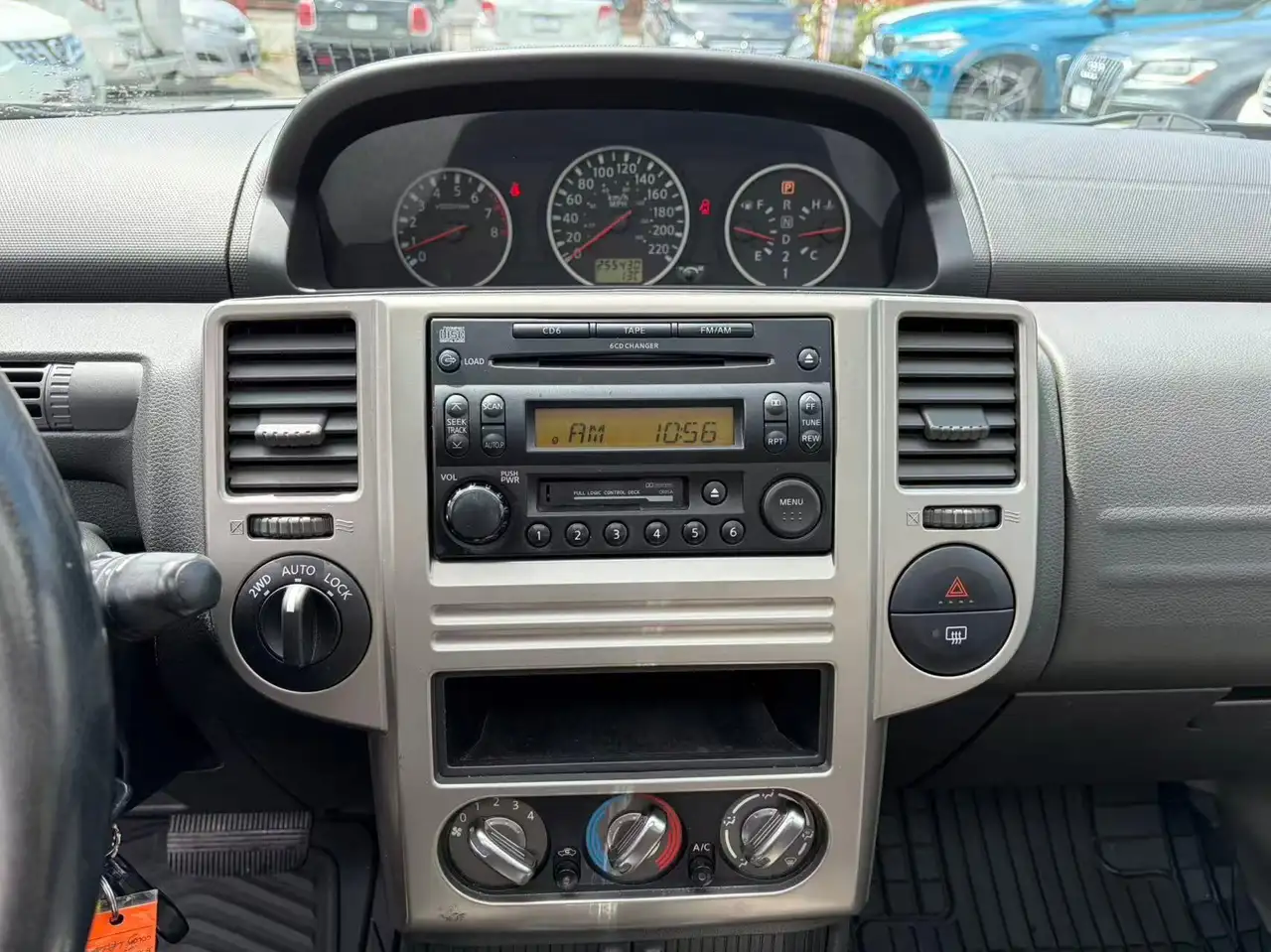 Nissan X-Trail photo Nissan X-Trail