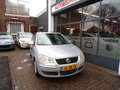 Volkswagen Polo 1.6-16V Optive AUTOMAAT,TOP STAAT,VAN A TOT Z ONDE Grau - thumbnail 3