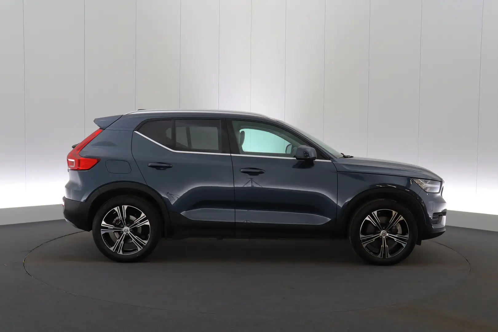 Volvo XC40 1.5 T4 PHEV Inscription LEDER 360°CAM BLIS ACC Albastru - 2
