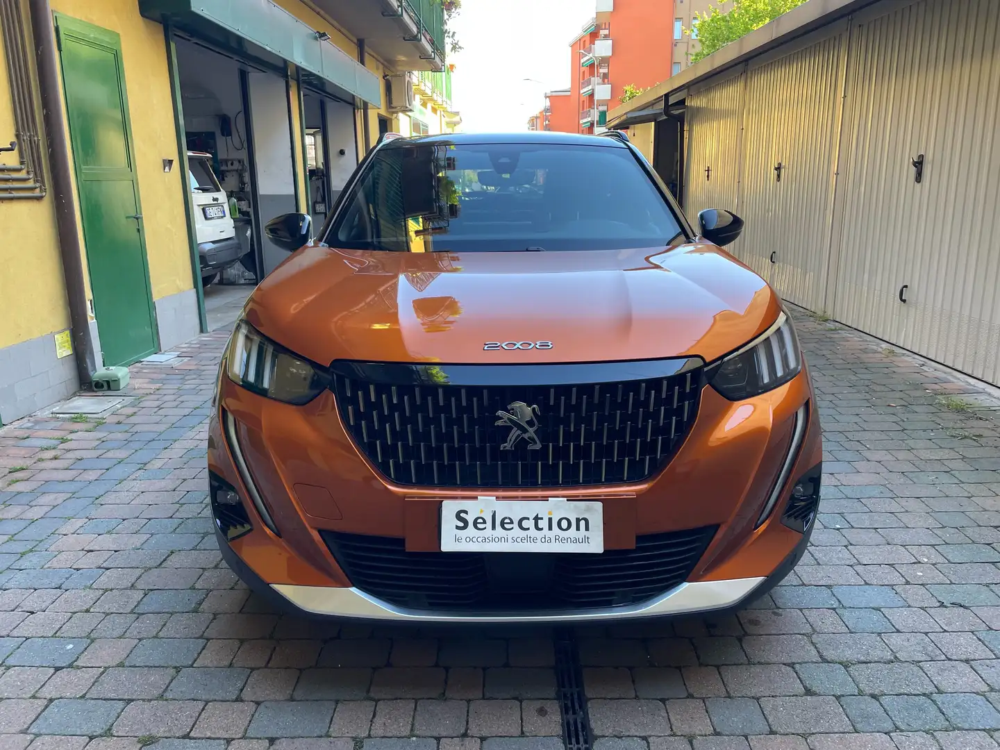 Peugeot 2008 1.2 puretech t Gt Line s Bruin - 1