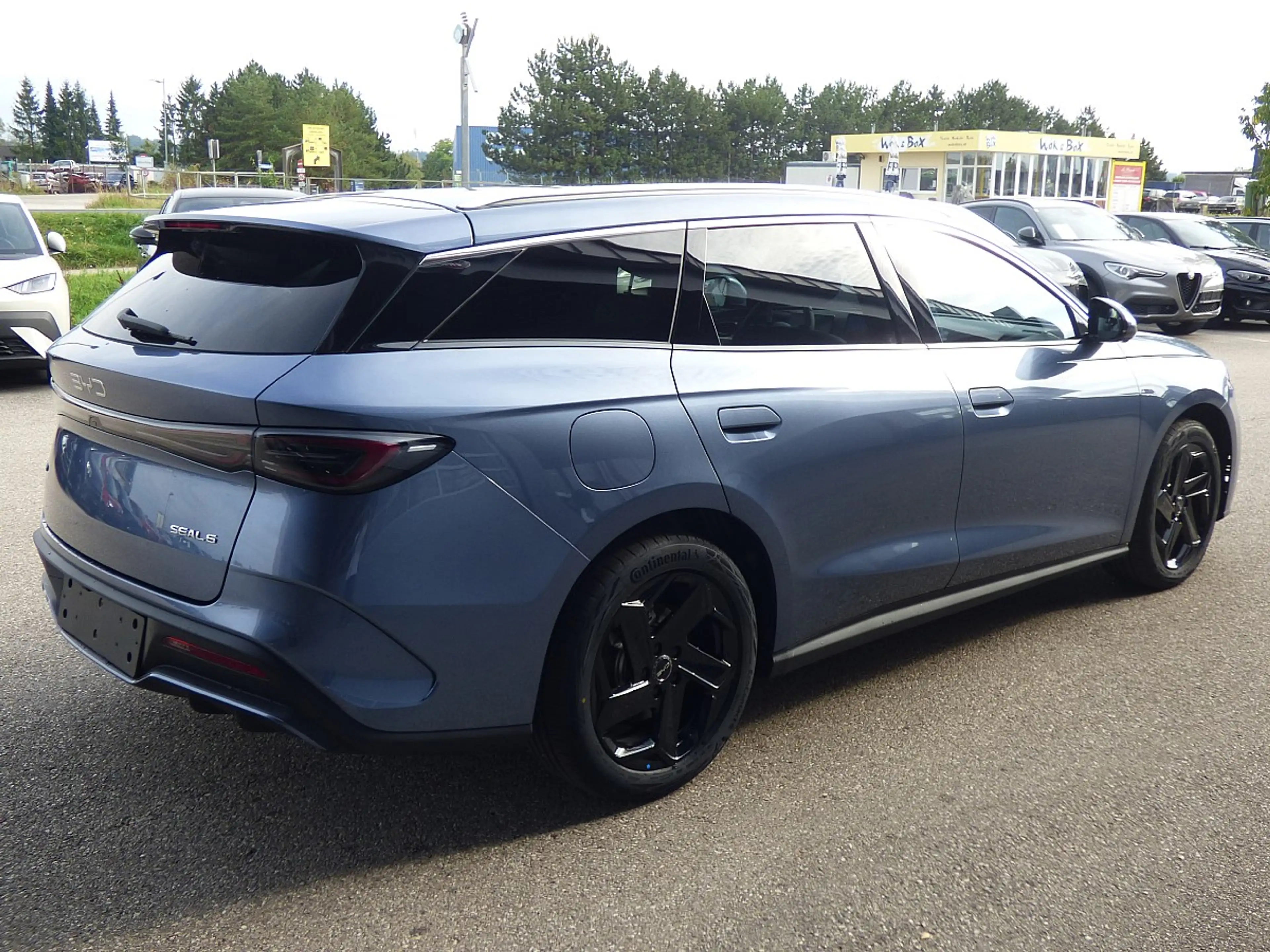 BYD Seal 6 DM-i Touring PHEV 19kWh Comfort Österreich Pake... — photo 3